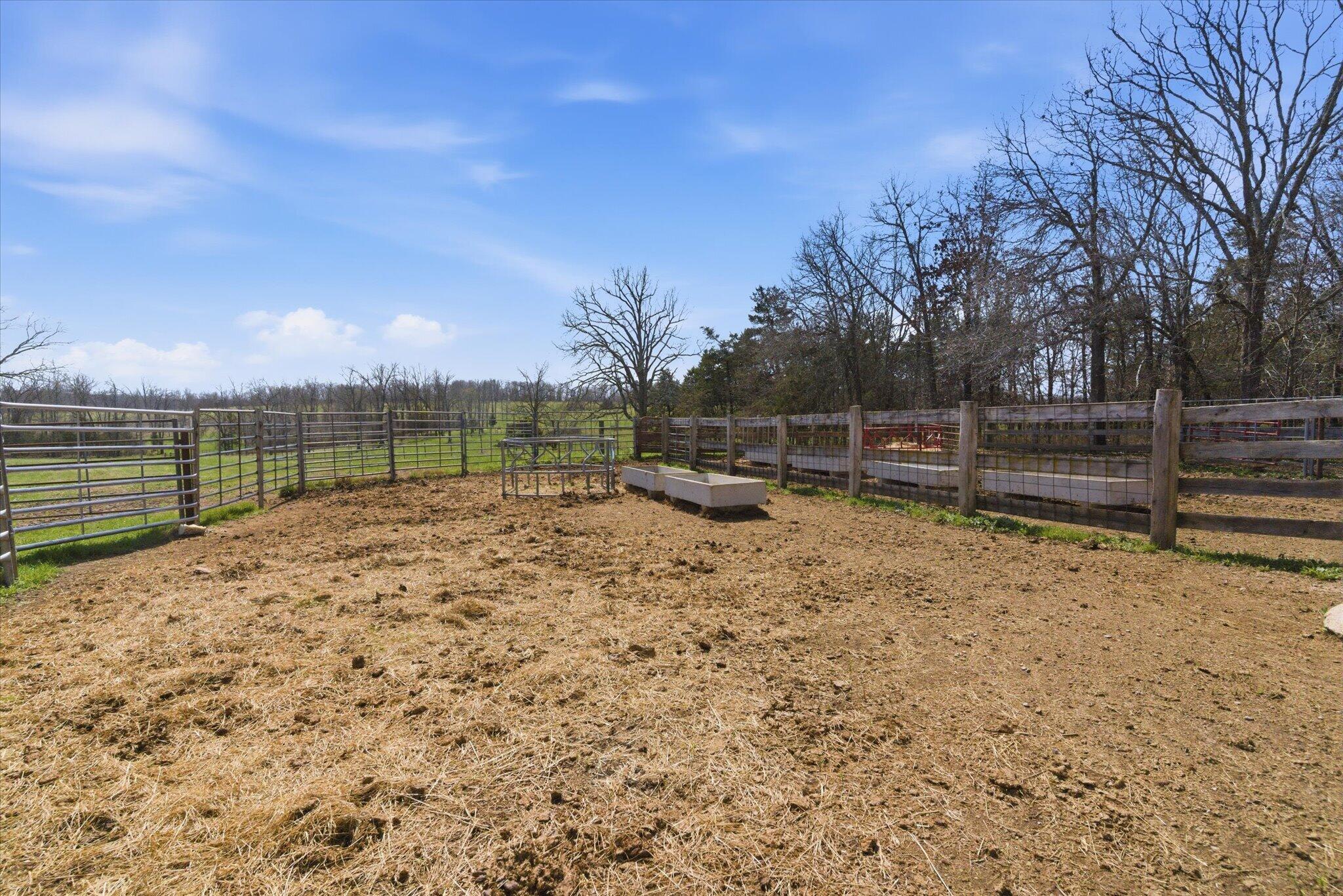 8896 State Route Zz Property Photo 52