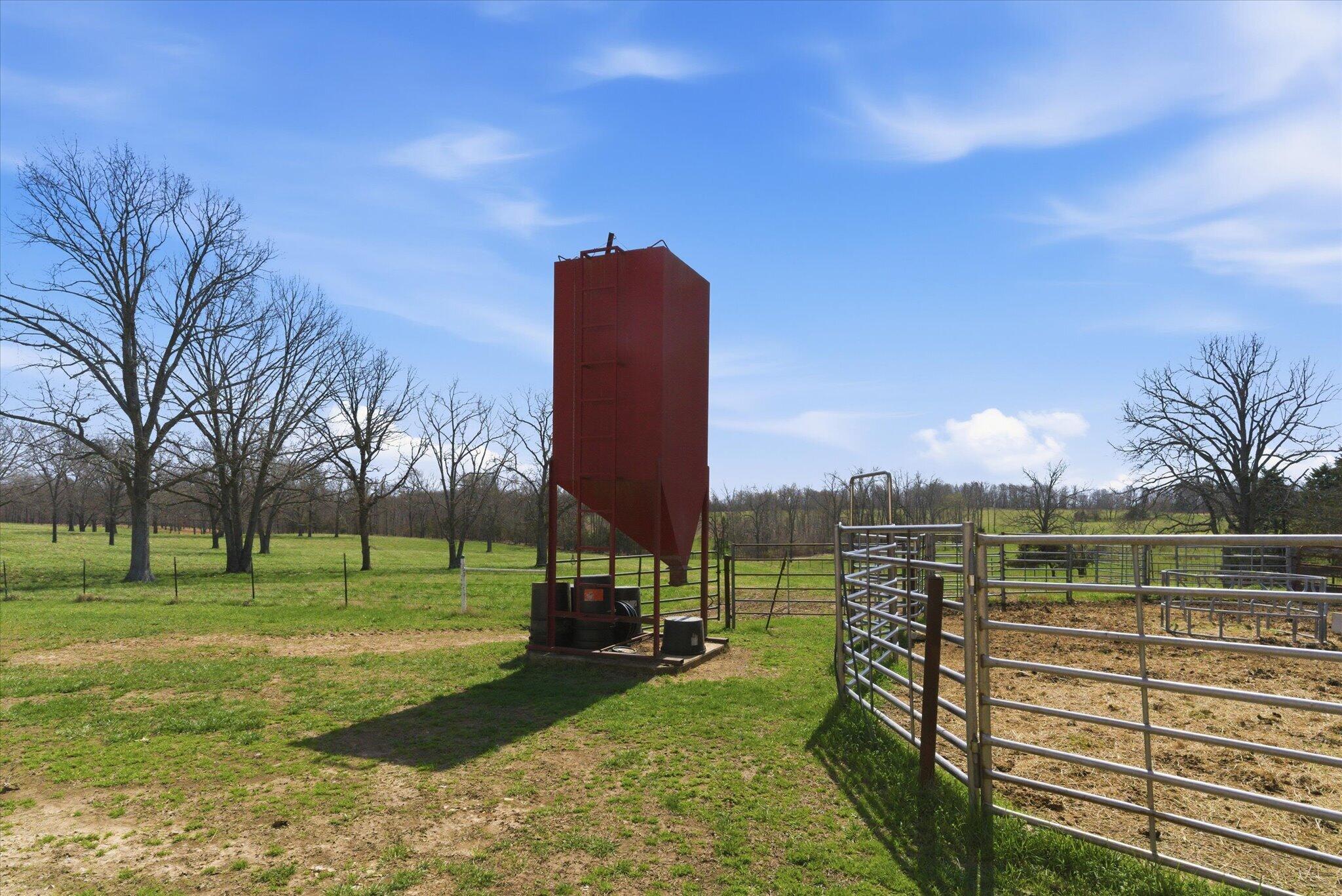 8896 State Route Zz Property Photo 53