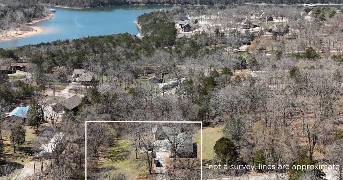 27601 Bramble Lane Property Photo 2