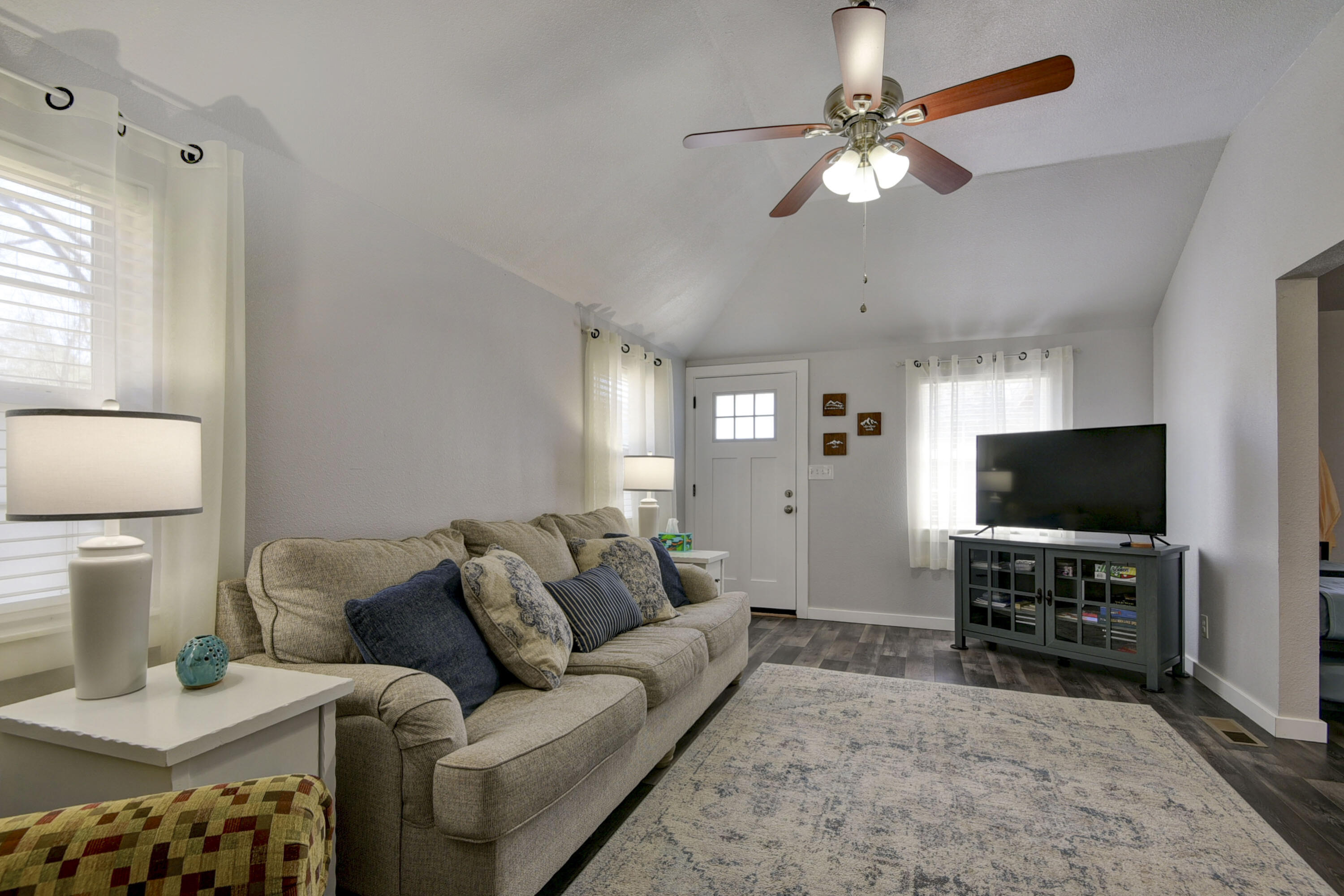 27601 Bramble Lane Property Photo 10