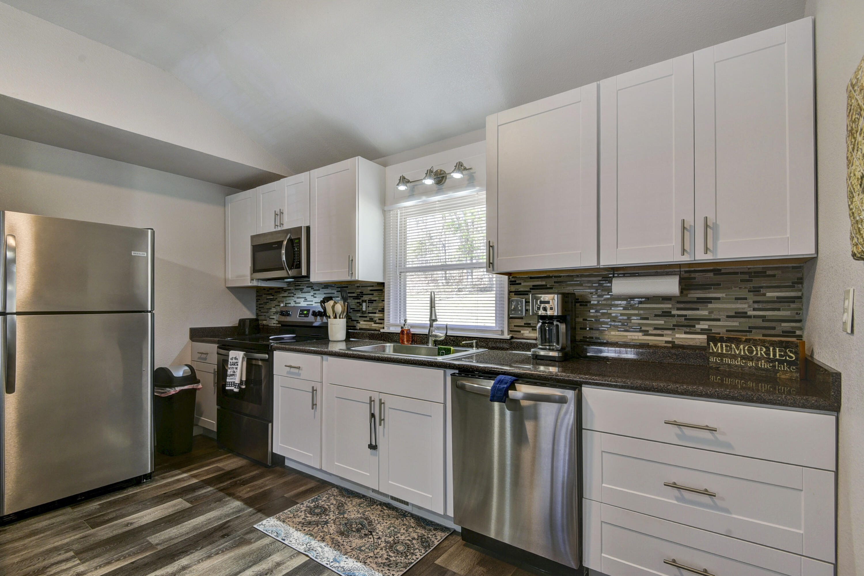 27601 Bramble Lane Property Photo 11