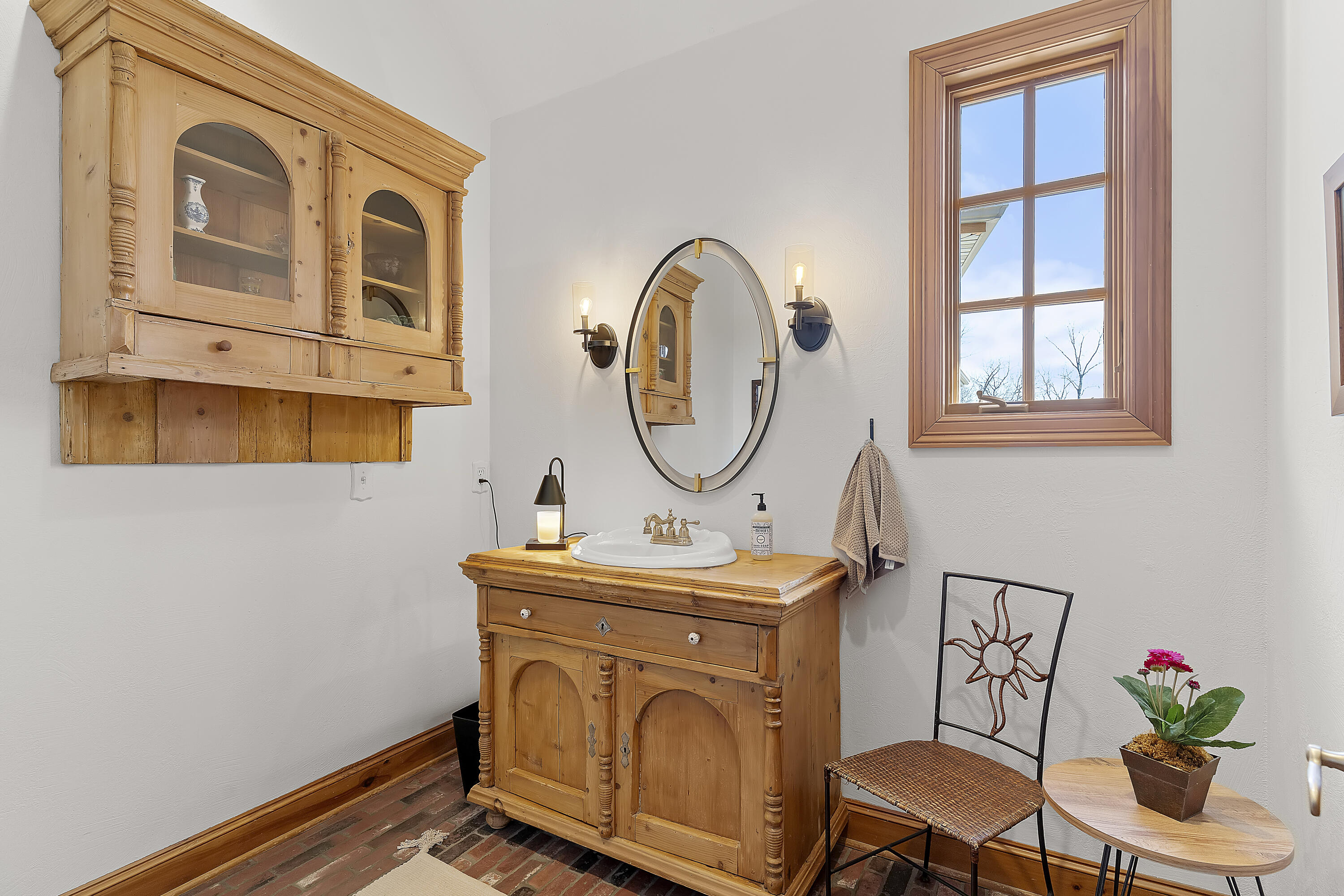 6221 South Bluff Ridge Road Property Photo 11