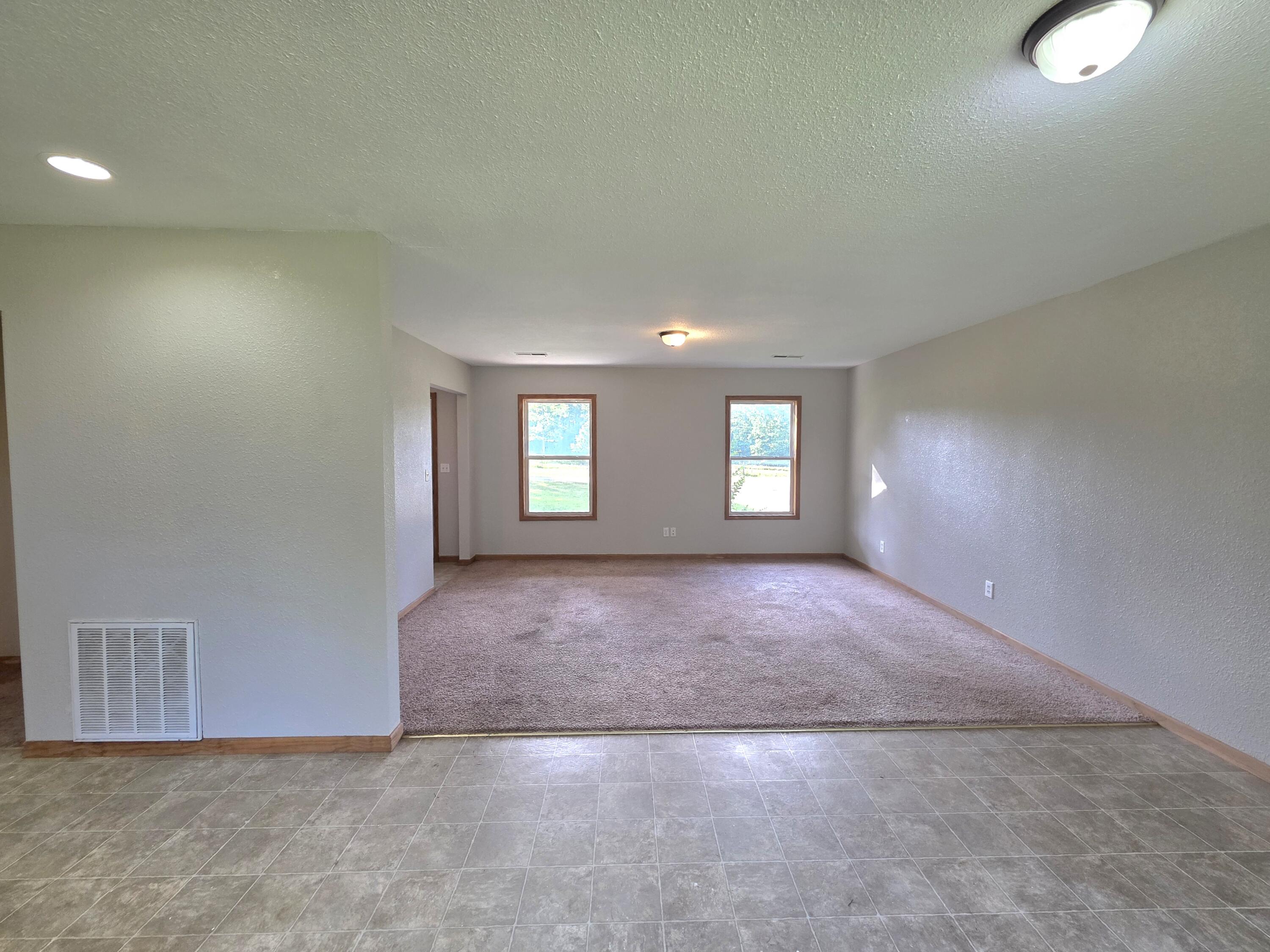 17160 State Route Bb Property Photo 4