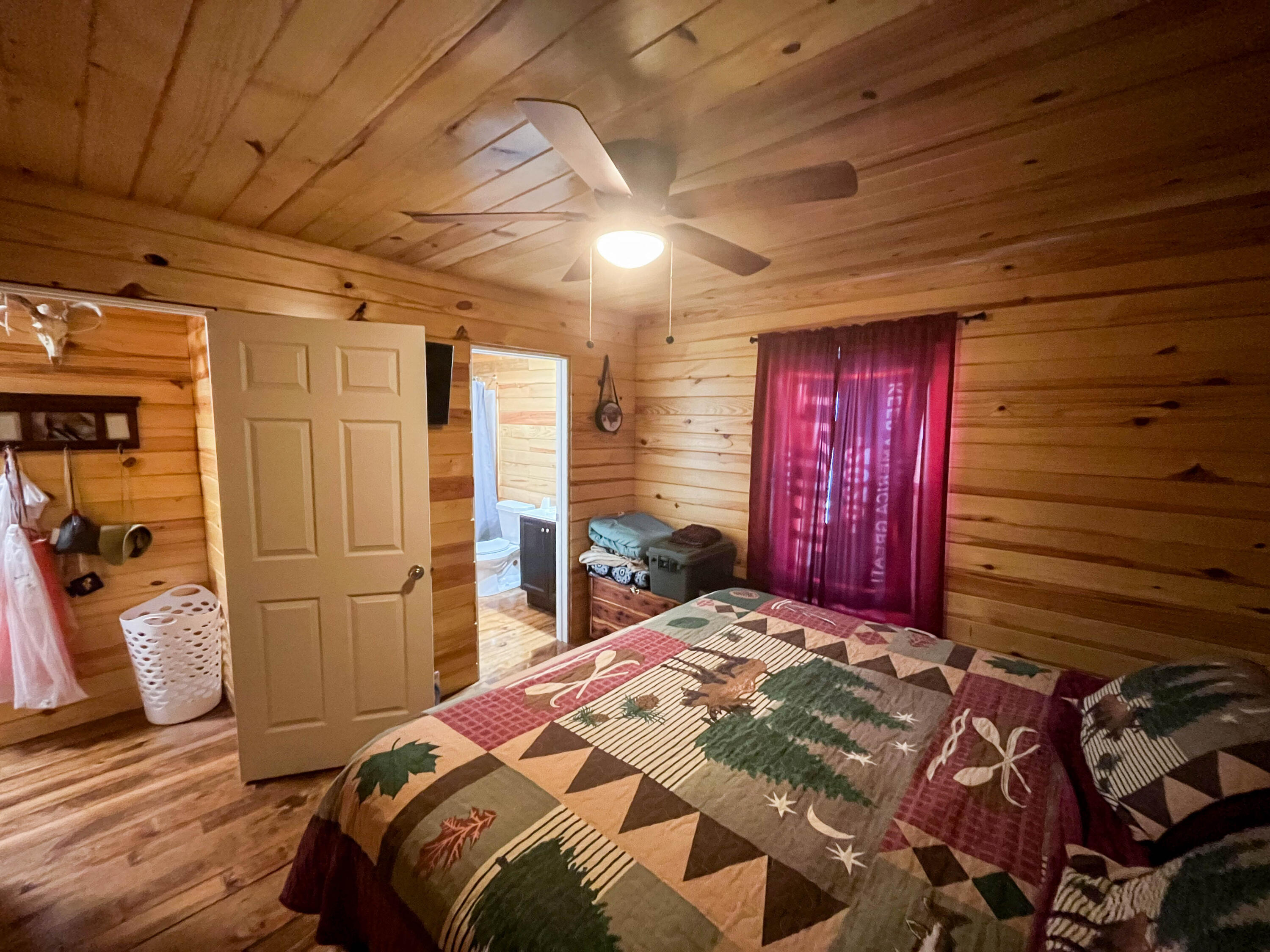 213 Spring Lake Drive Property Photo 12