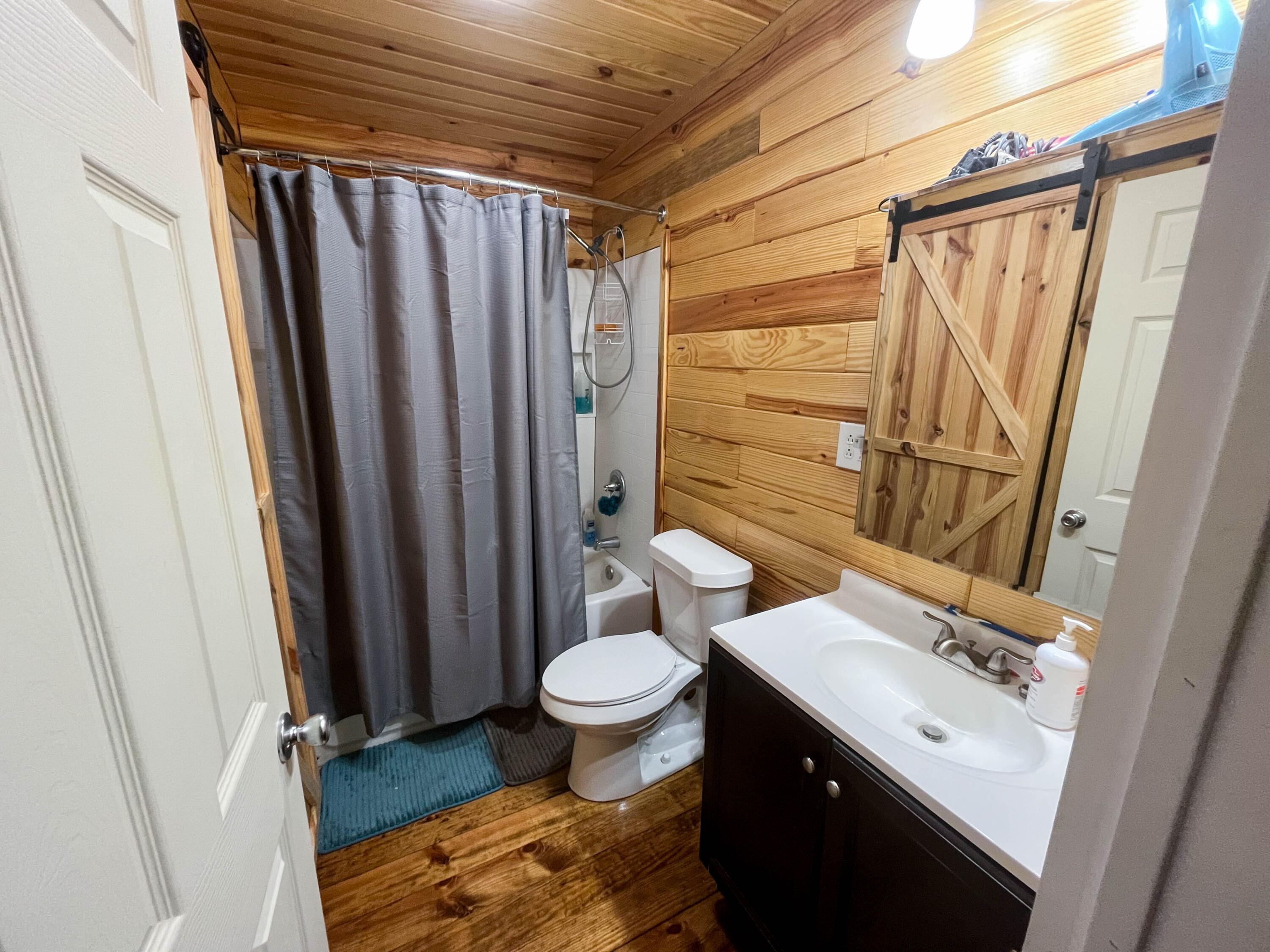 213 Spring Lake Drive Property Photo 13