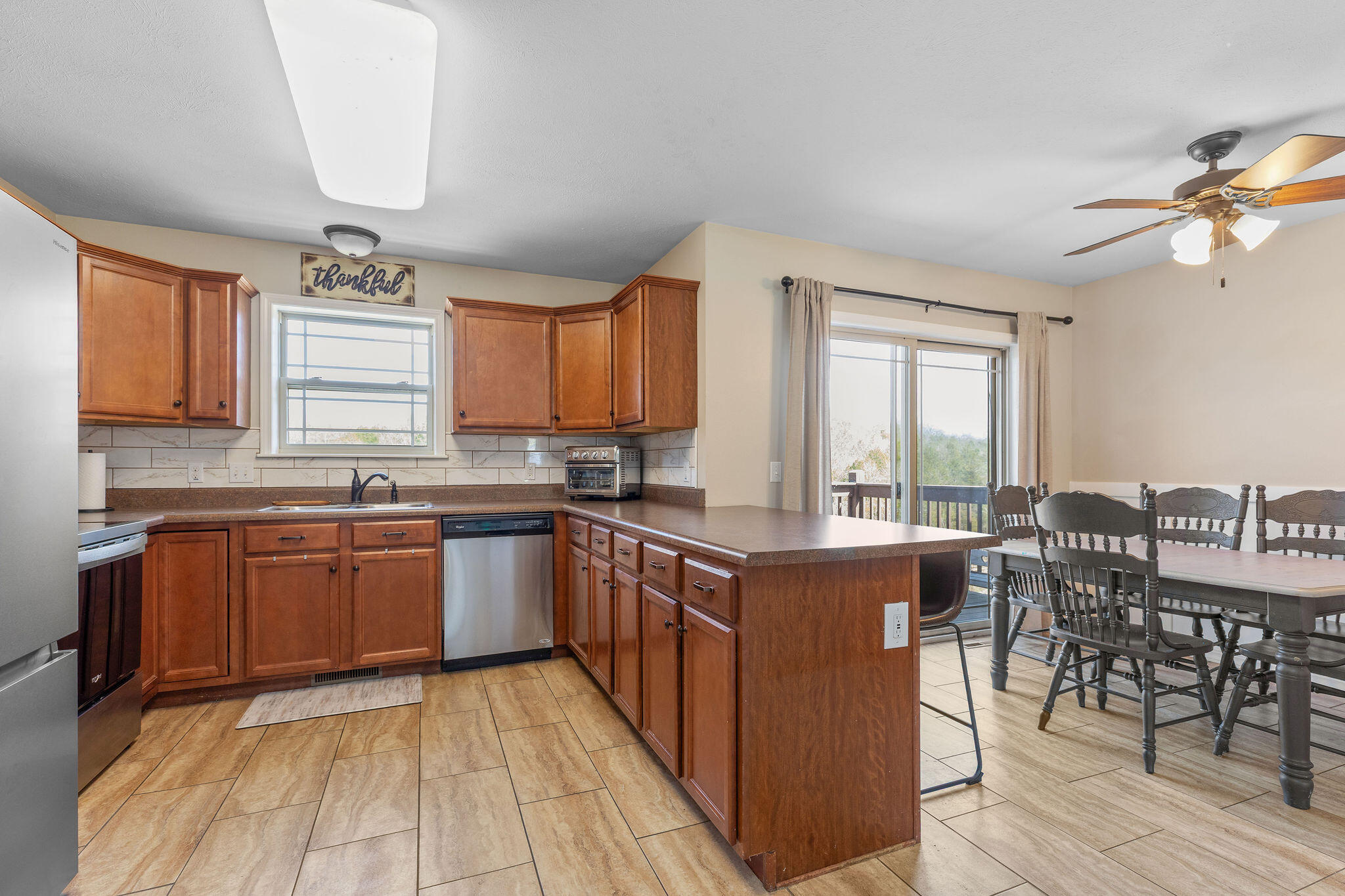 150 Whispering Meadows Parkway Property Photo 12