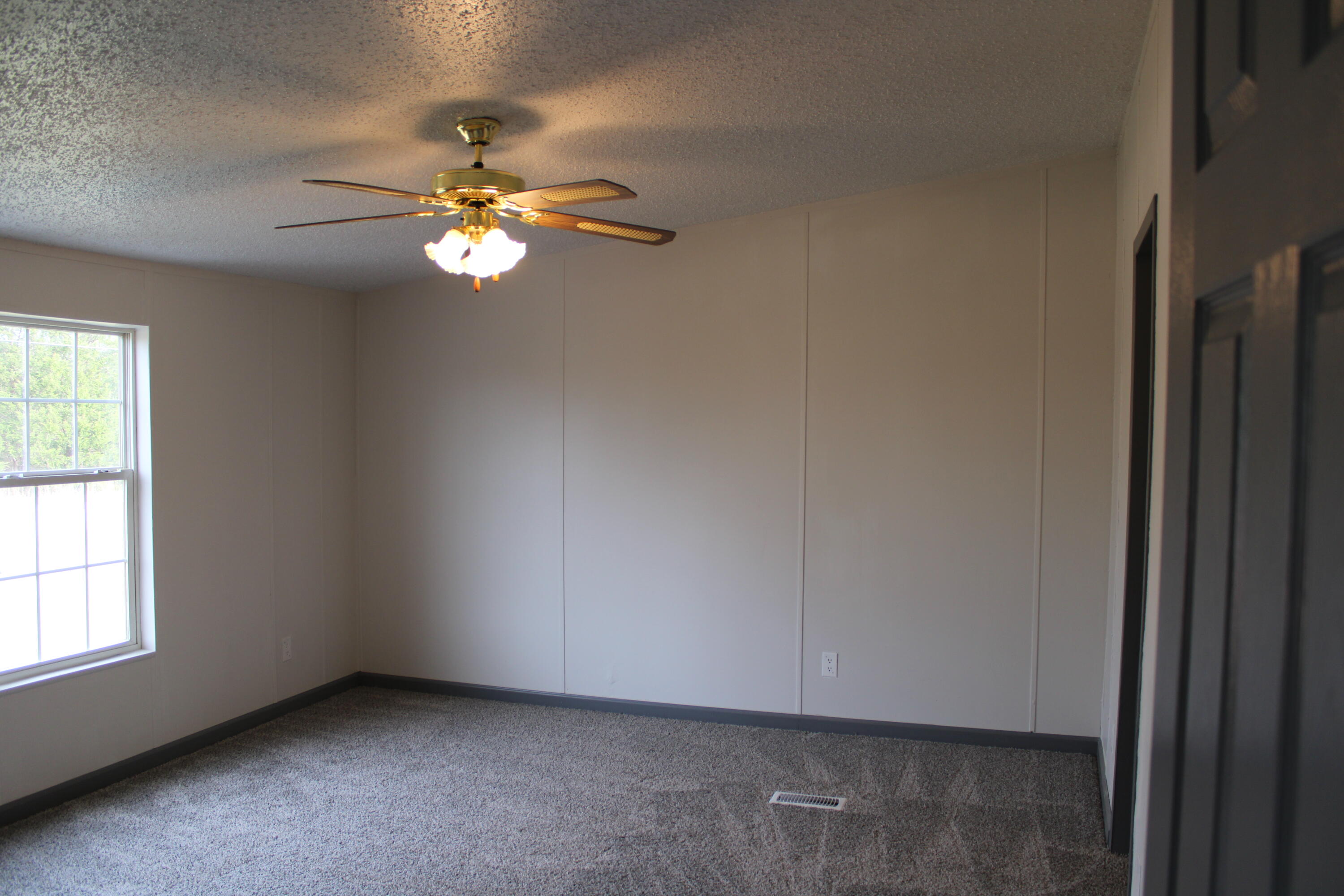2128 State Highway O Property Photo 35