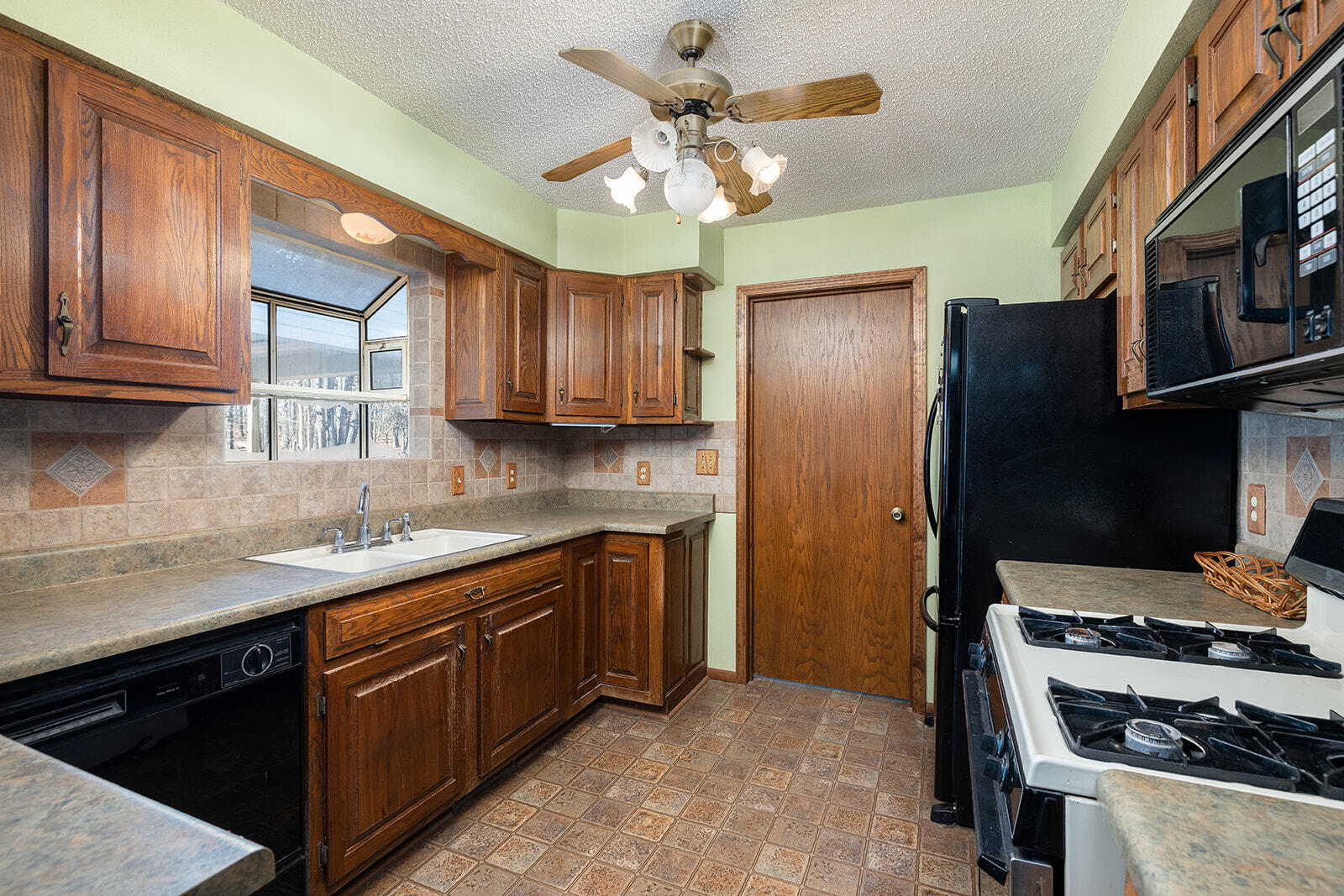 10477 Highway Am Property Photo 18