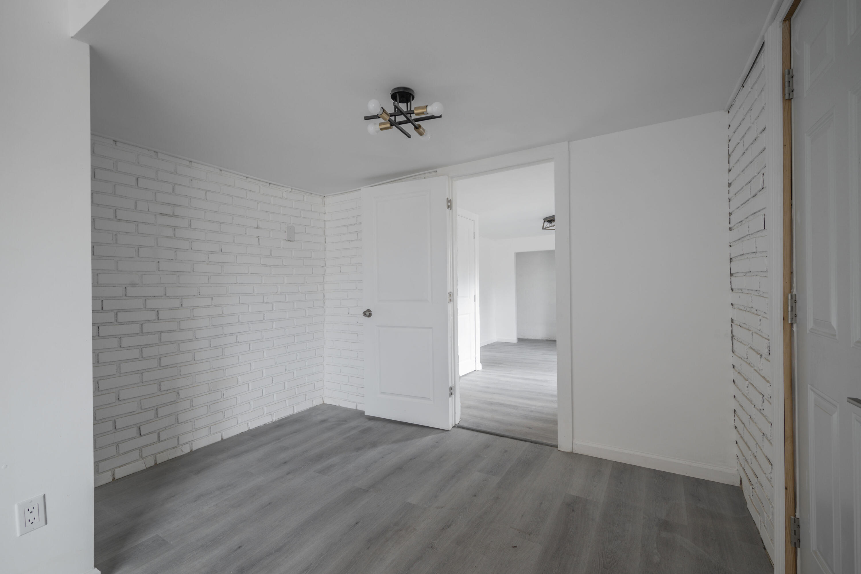 18662 Norway Road Property Photo 17