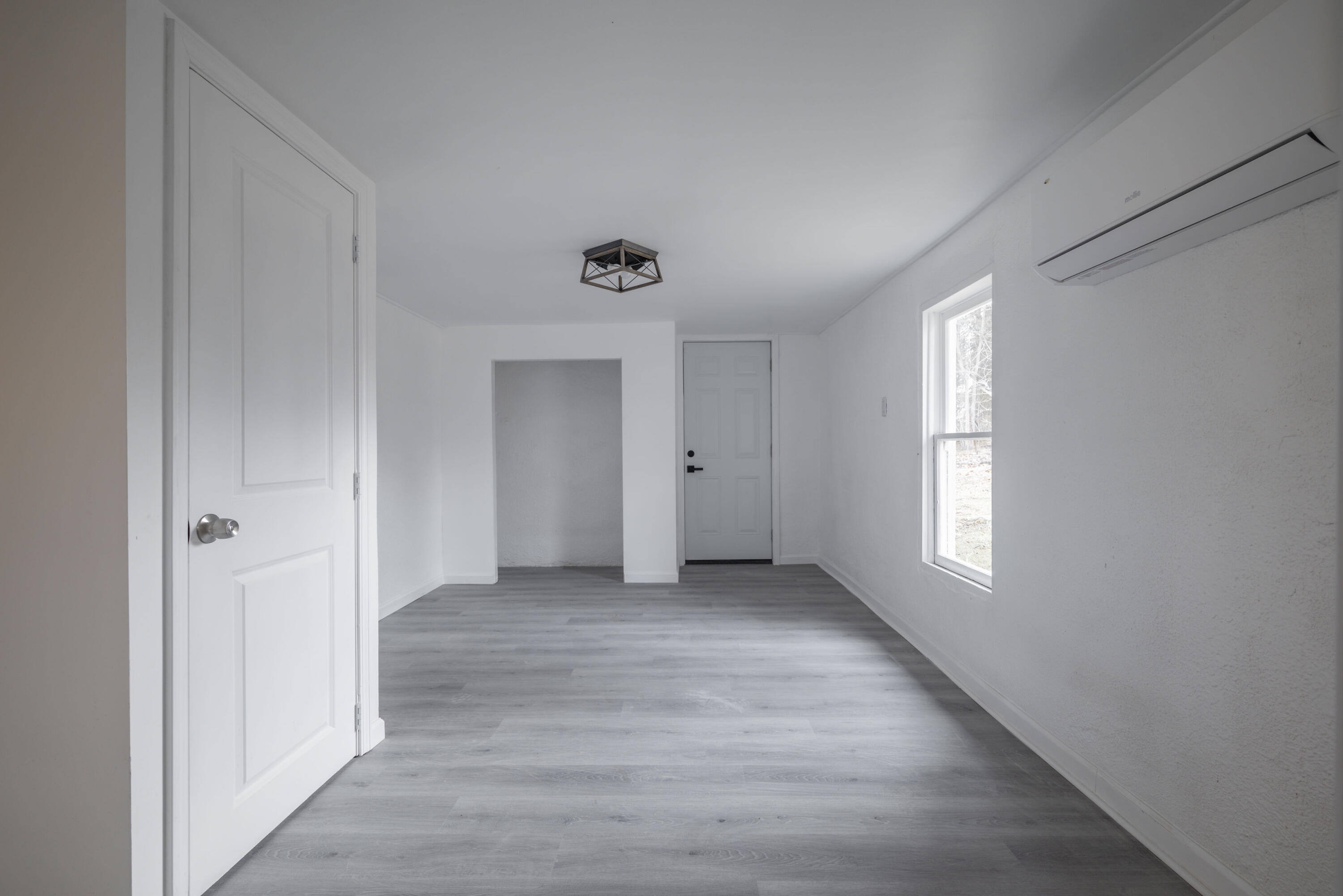 18662 Norway Road Property Photo 18