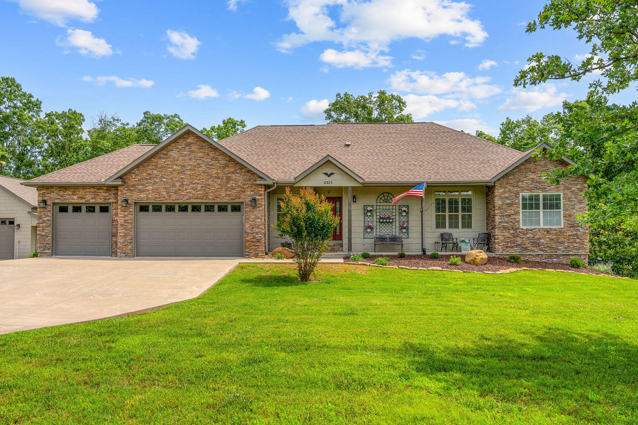 2325 Emory Creek Boulevard Property Photo 1