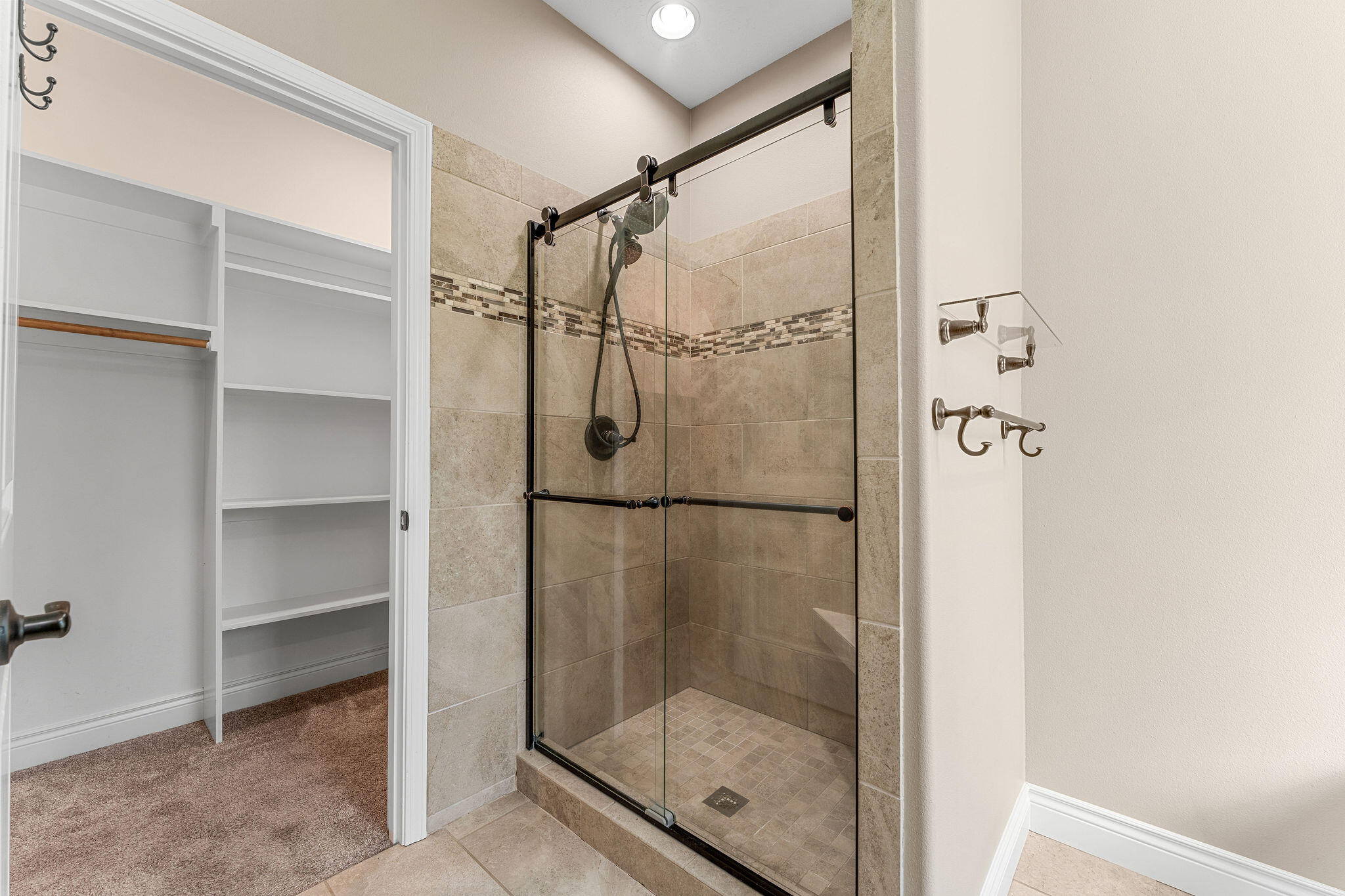 2325 Emory Creek Boulevard Property Photo 18