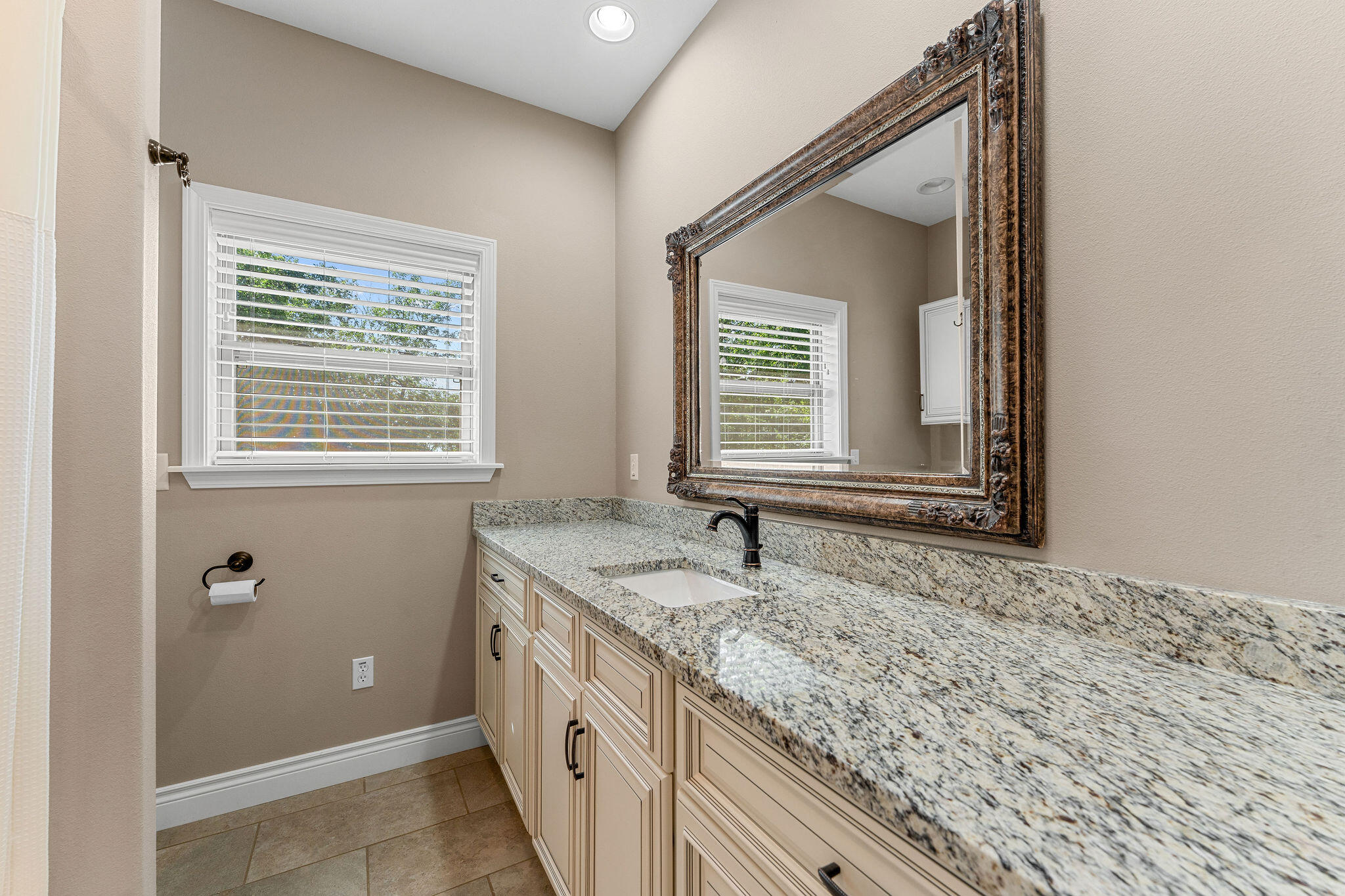 2325 Emory Creek Boulevard Property Photo 22
