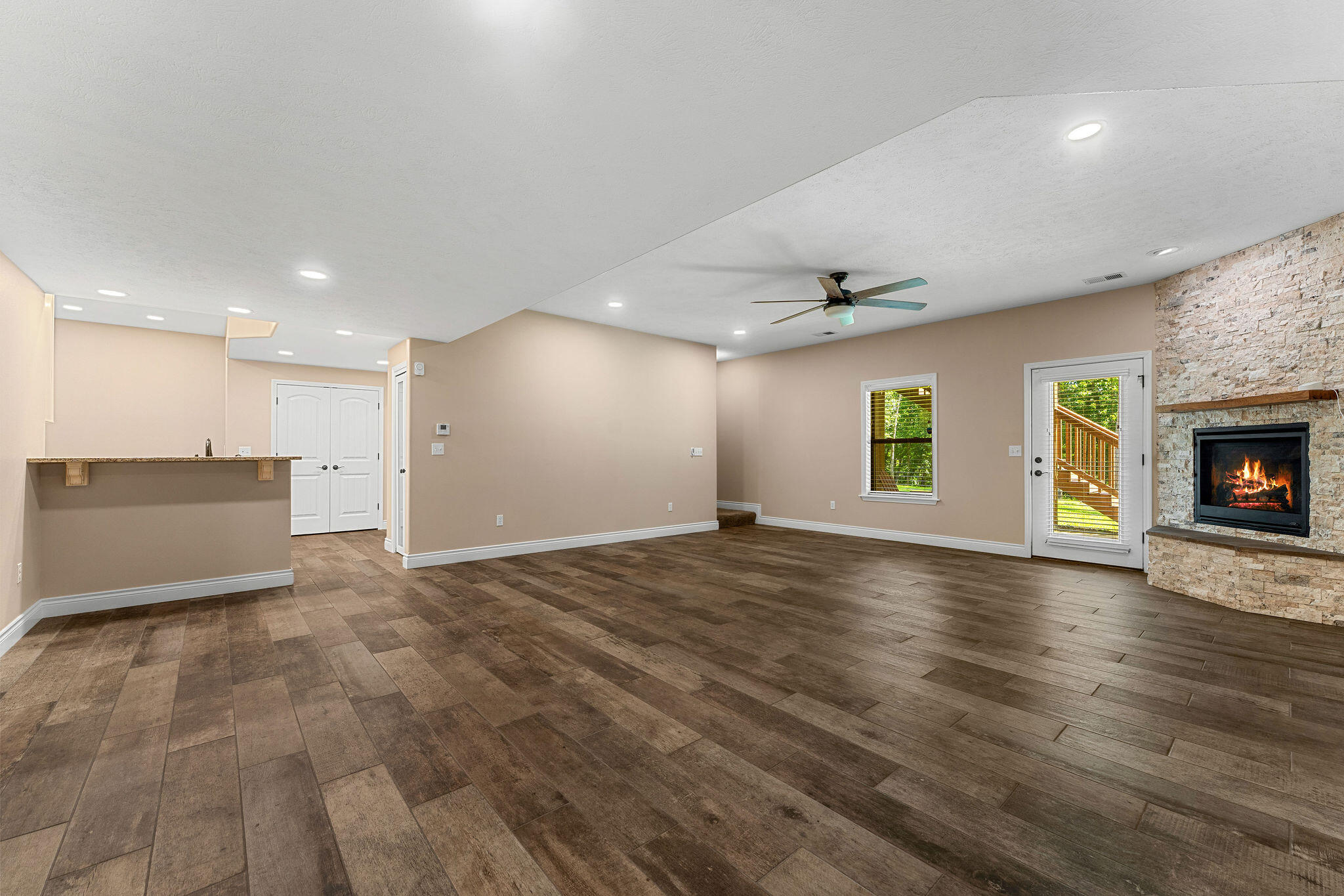 2325 Emory Creek Boulevard Property Photo 28