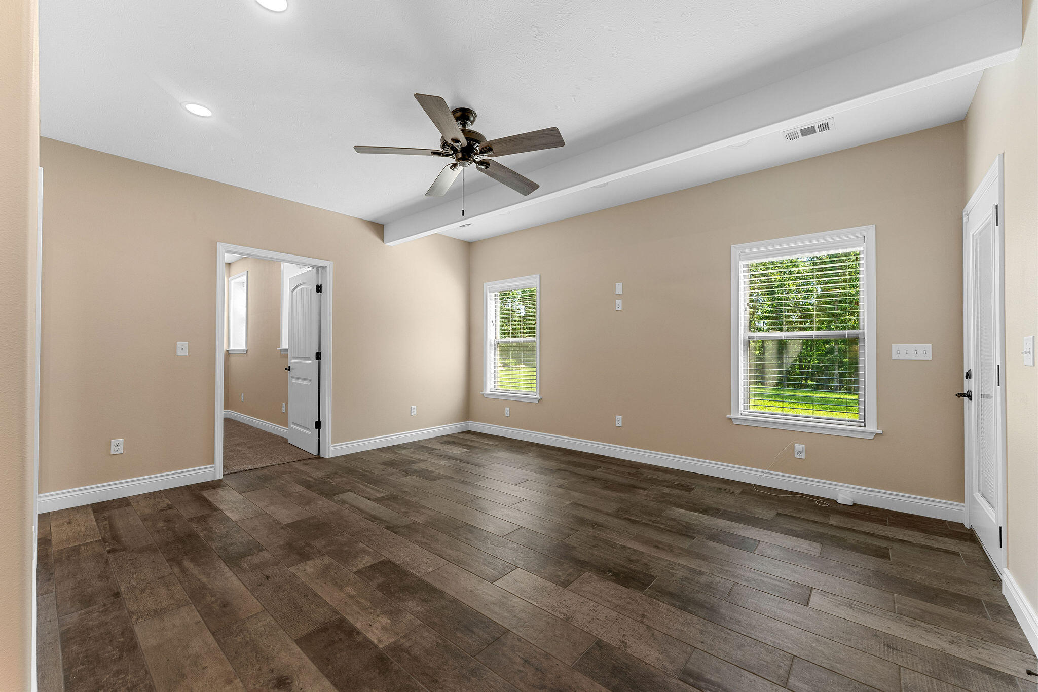 2325 Emory Creek Boulevard Property Photo 32