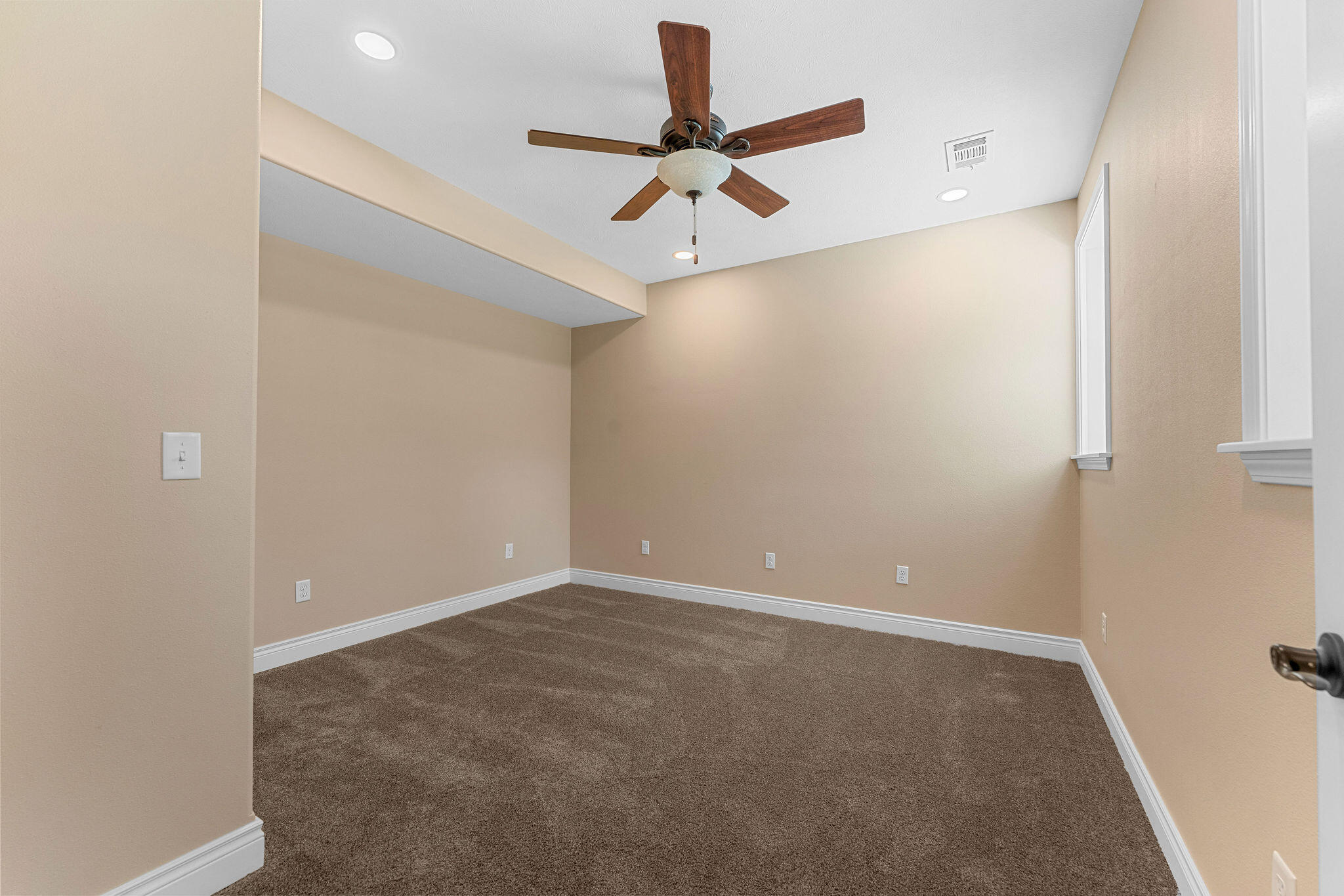 2325 Emory Creek Boulevard Property Photo 35