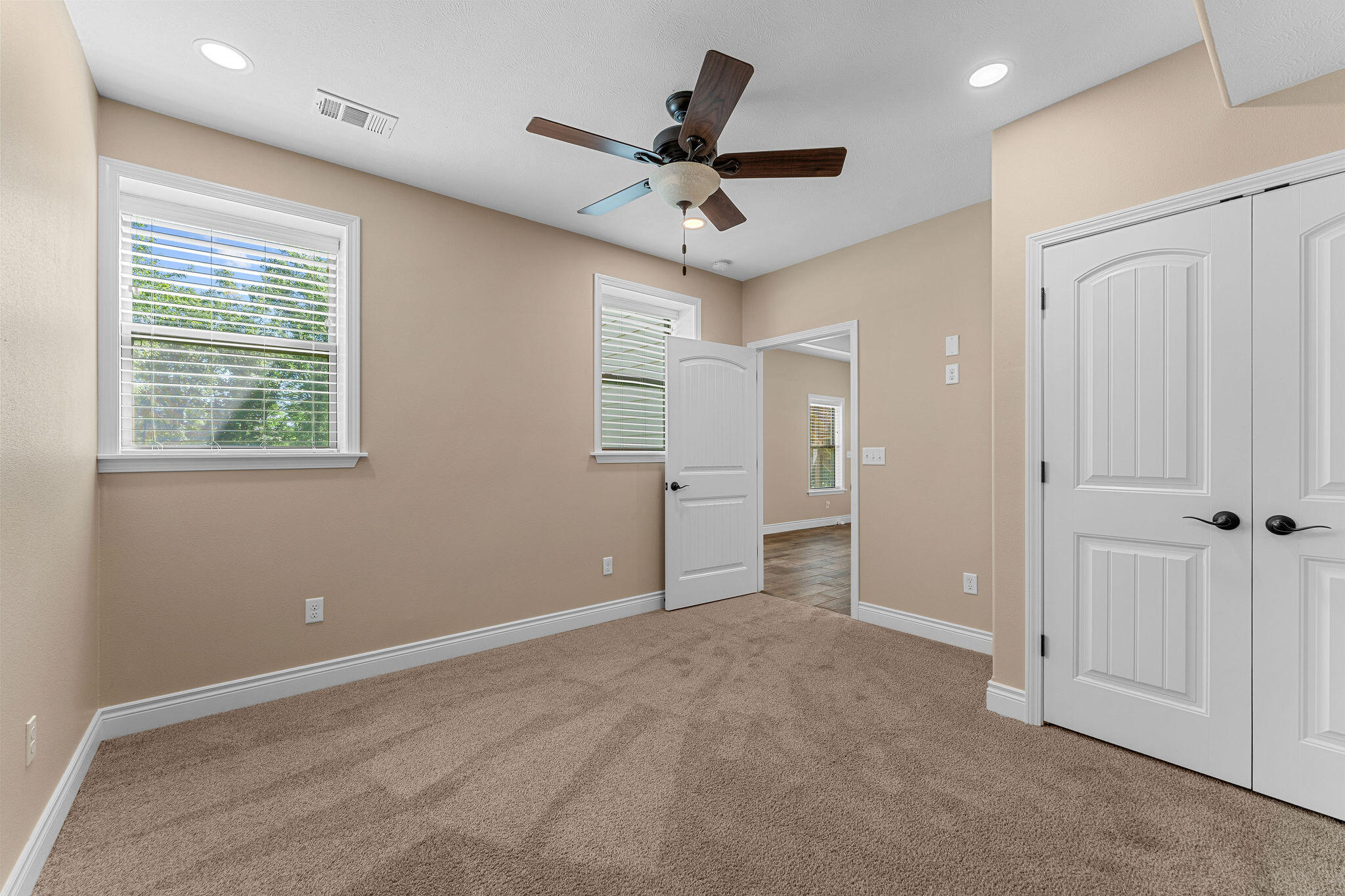 2325 Emory Creek Boulevard Property Photo 36