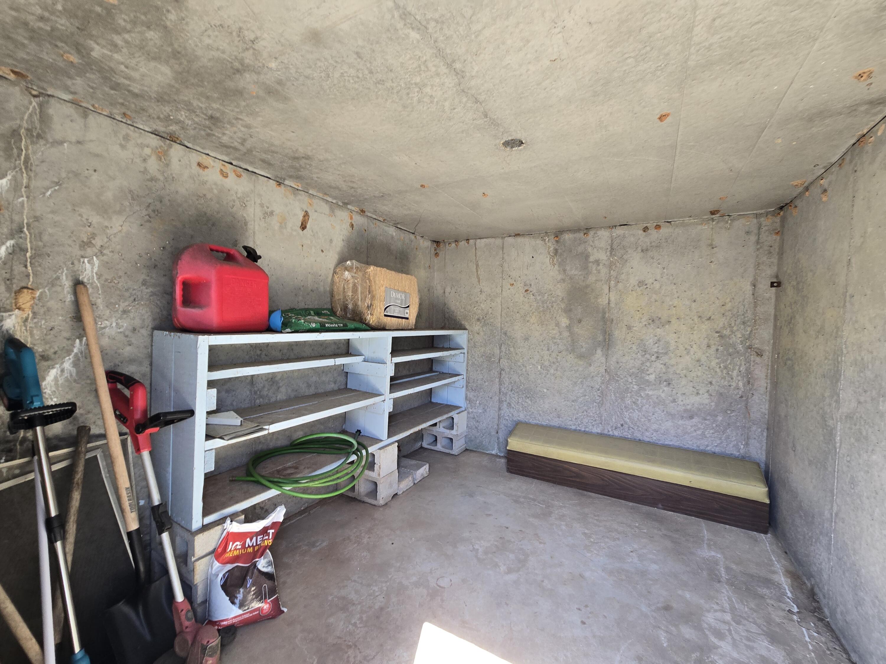 603 West 1st Street Property Photo 5