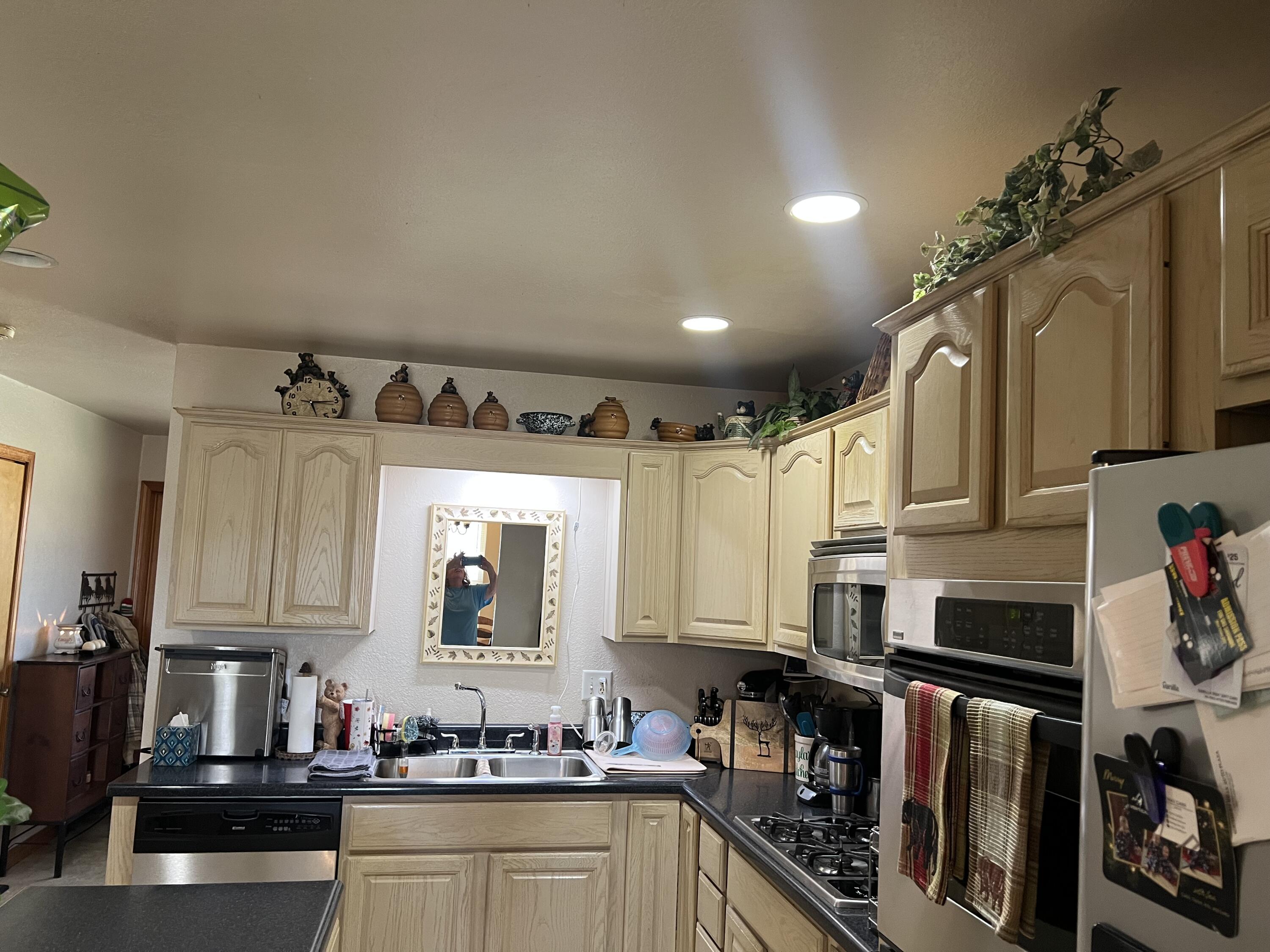 22177 Midvale Road Property Photo 8