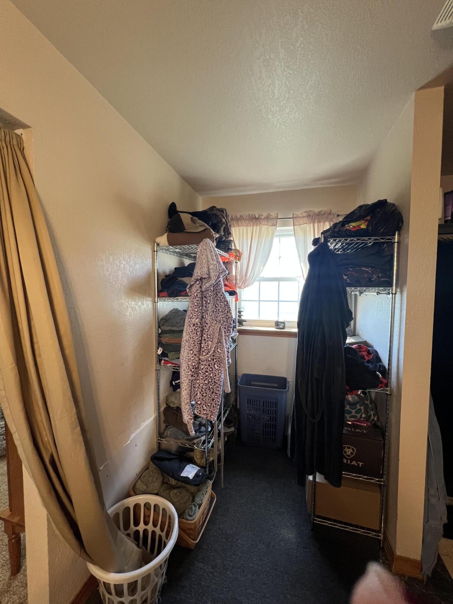 22177 Midvale Road Property Photo 21