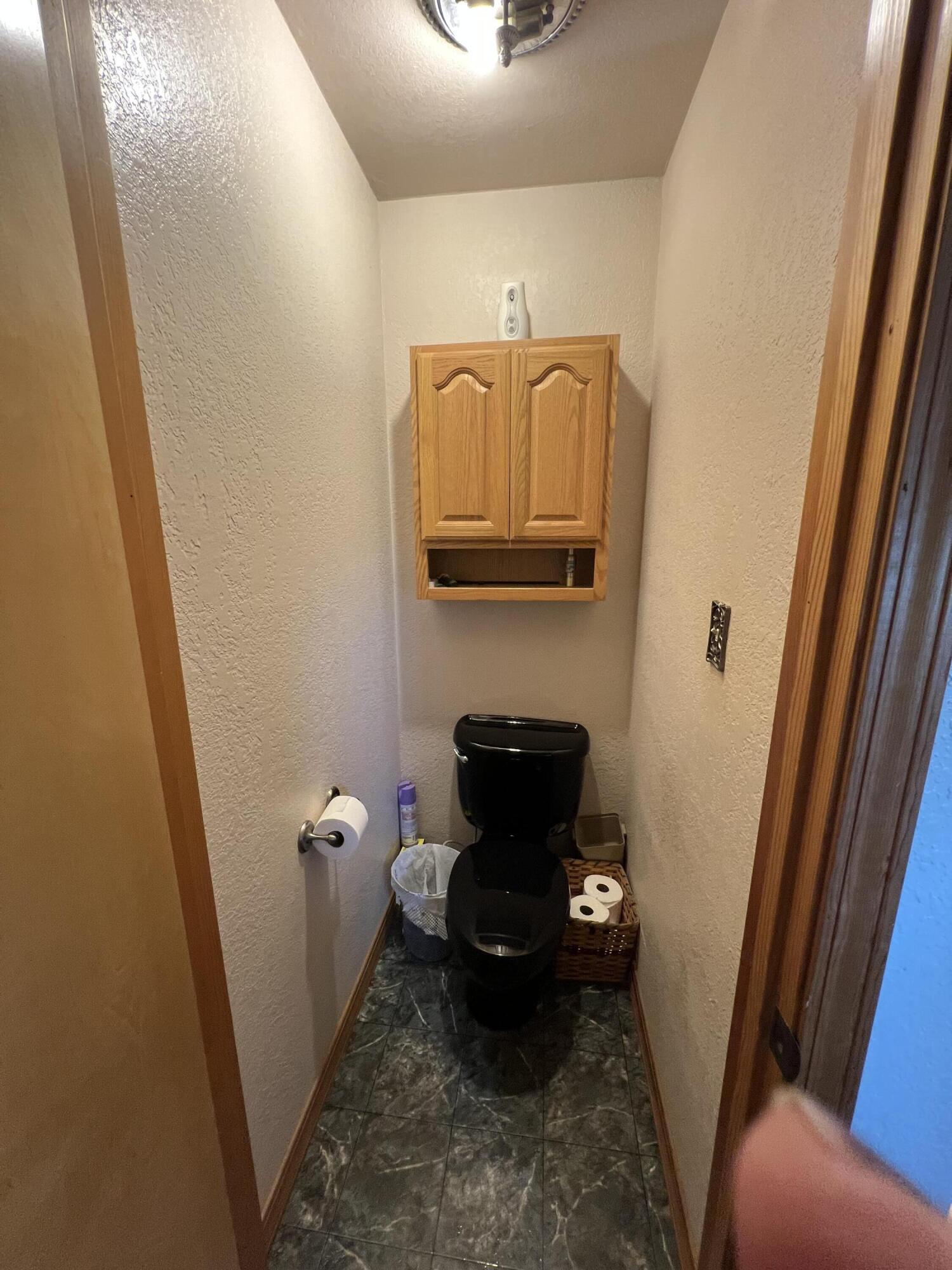 22177 Midvale Road Property Photo 31