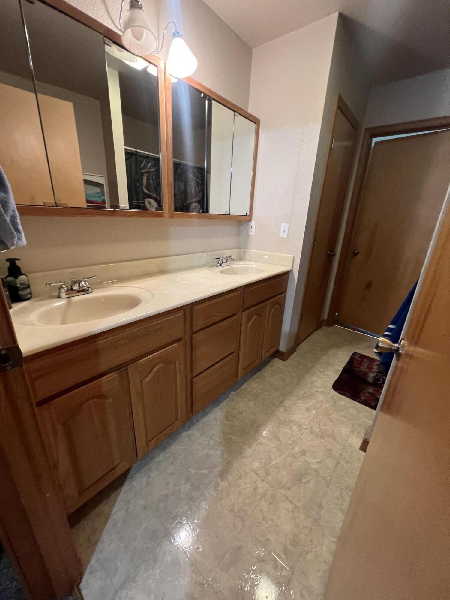 22177 Midvale Road Property Photo 37
