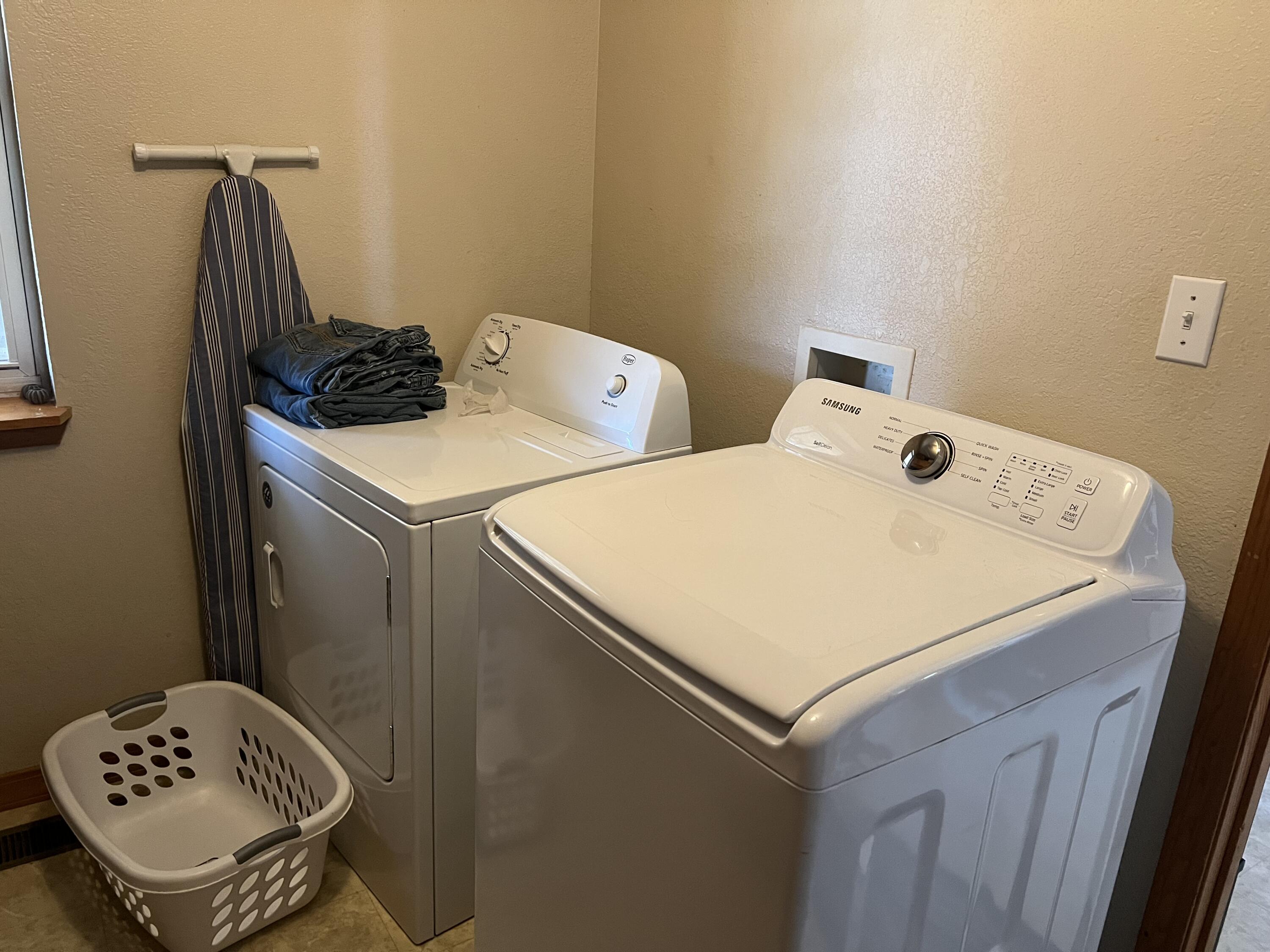 22177 Midvale Road Property Photo 57