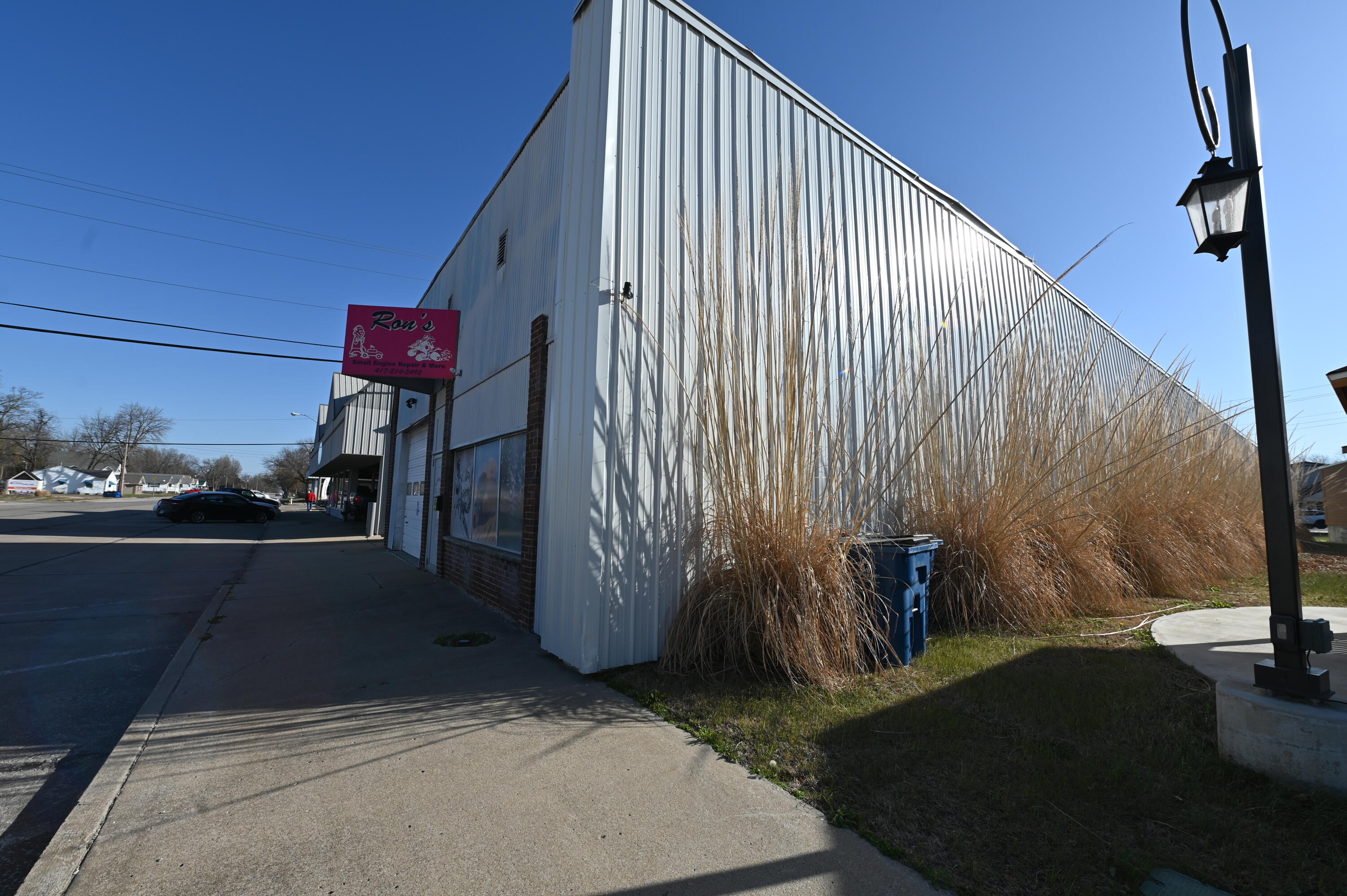 904 Broadway Street Property Photo 3