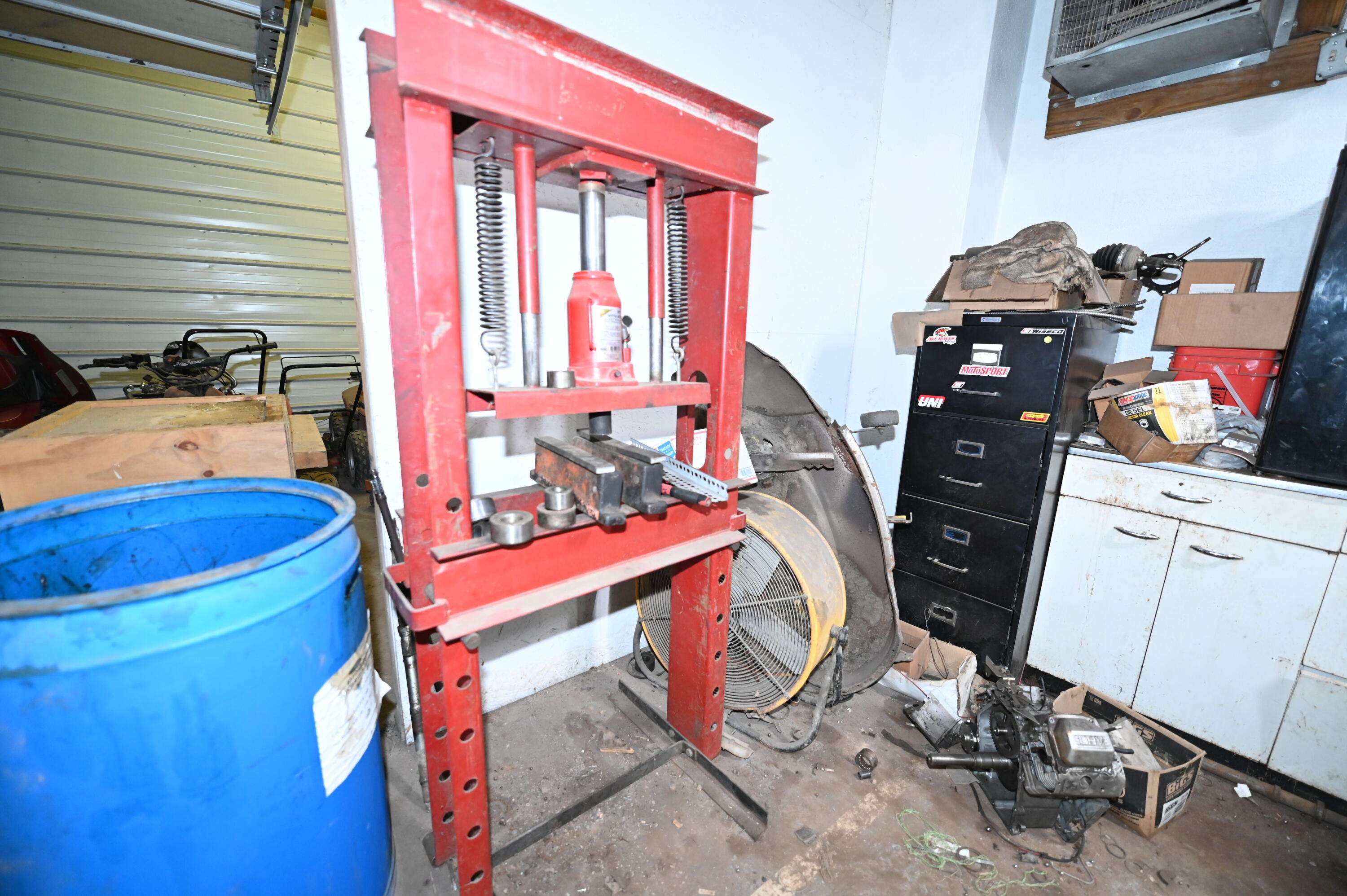 904 Broadway Street Property Photo 7