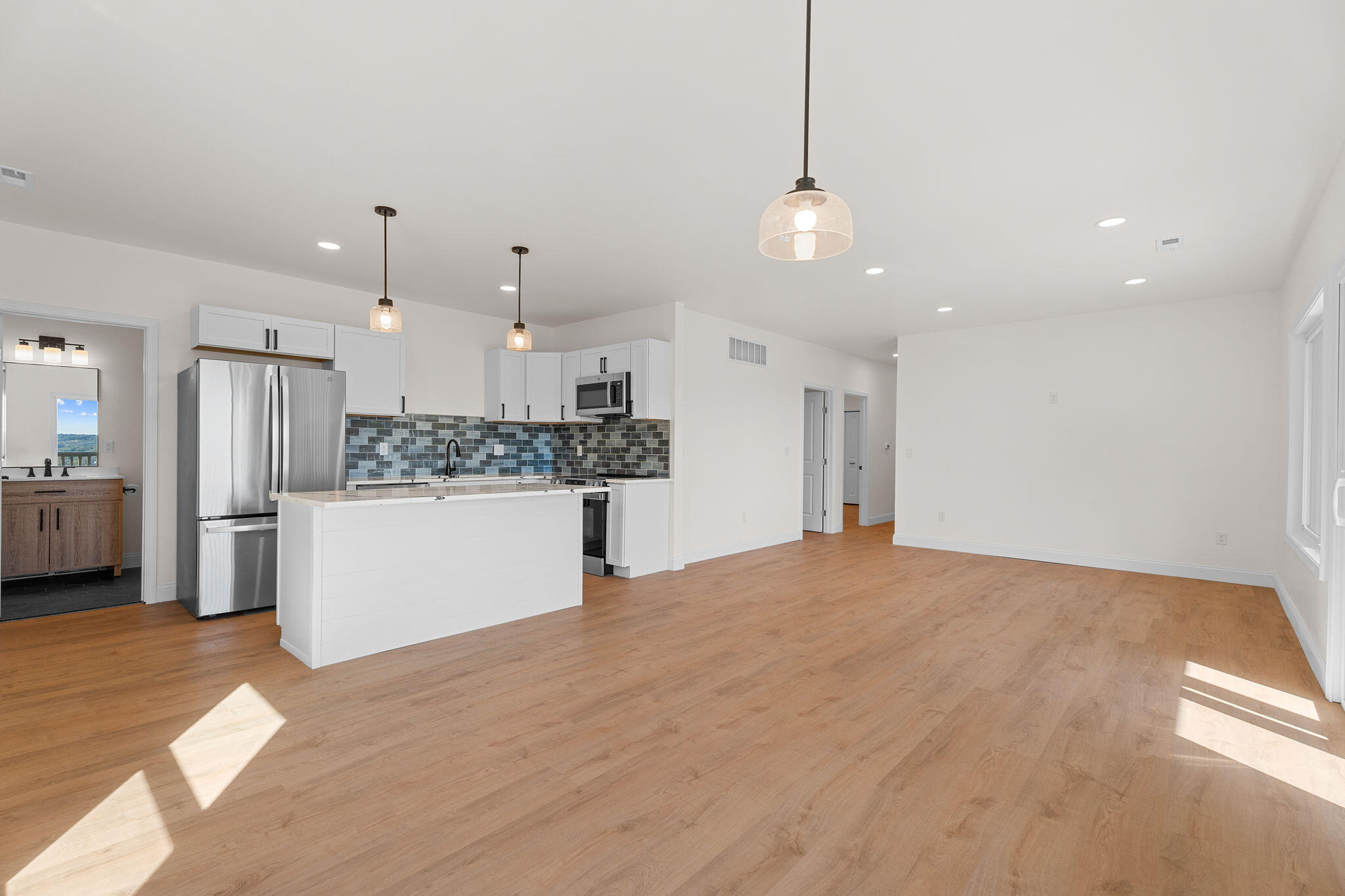 129 Treehouse Lane Property Photo 4