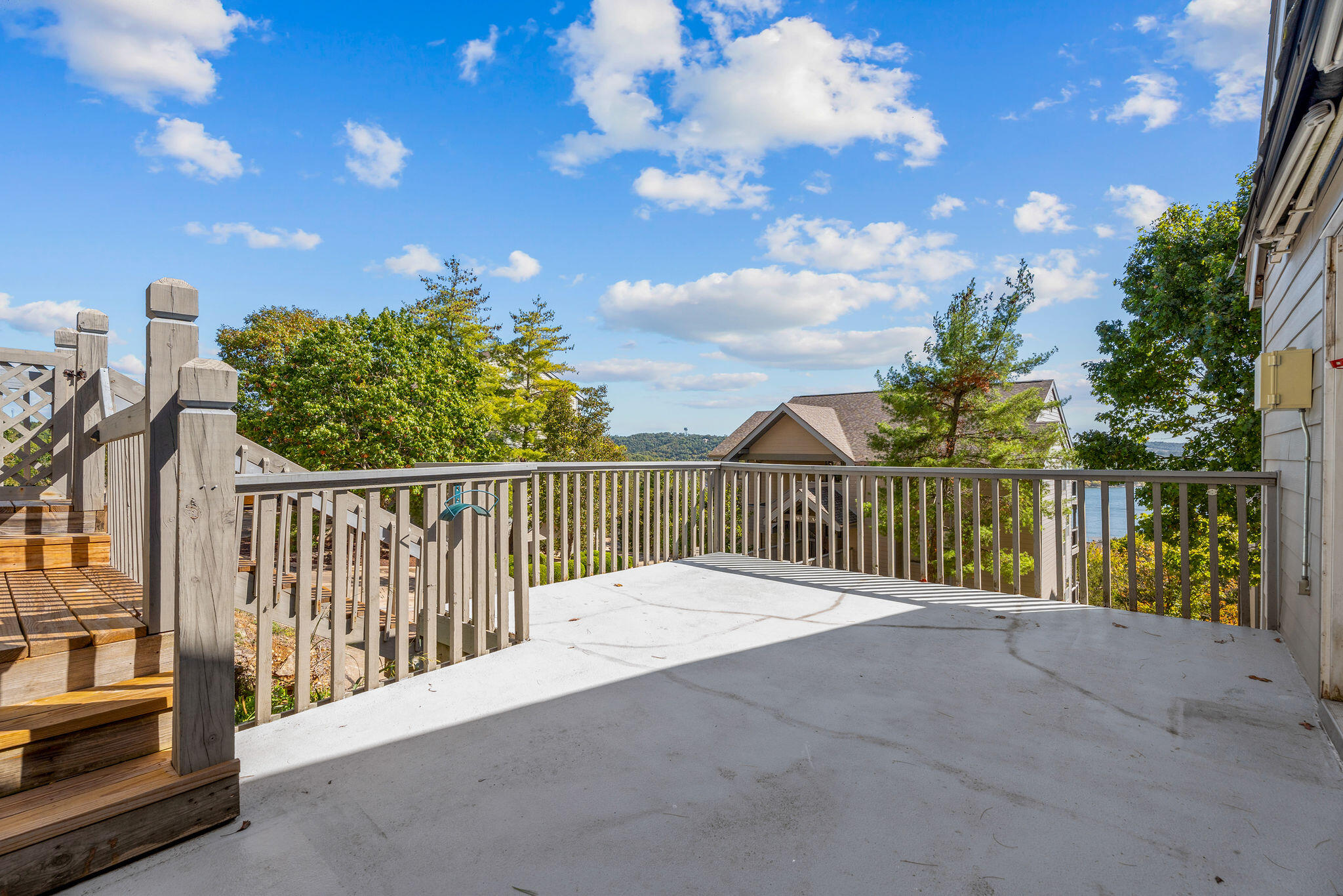 129 Treehouse Lane Property Photo 41