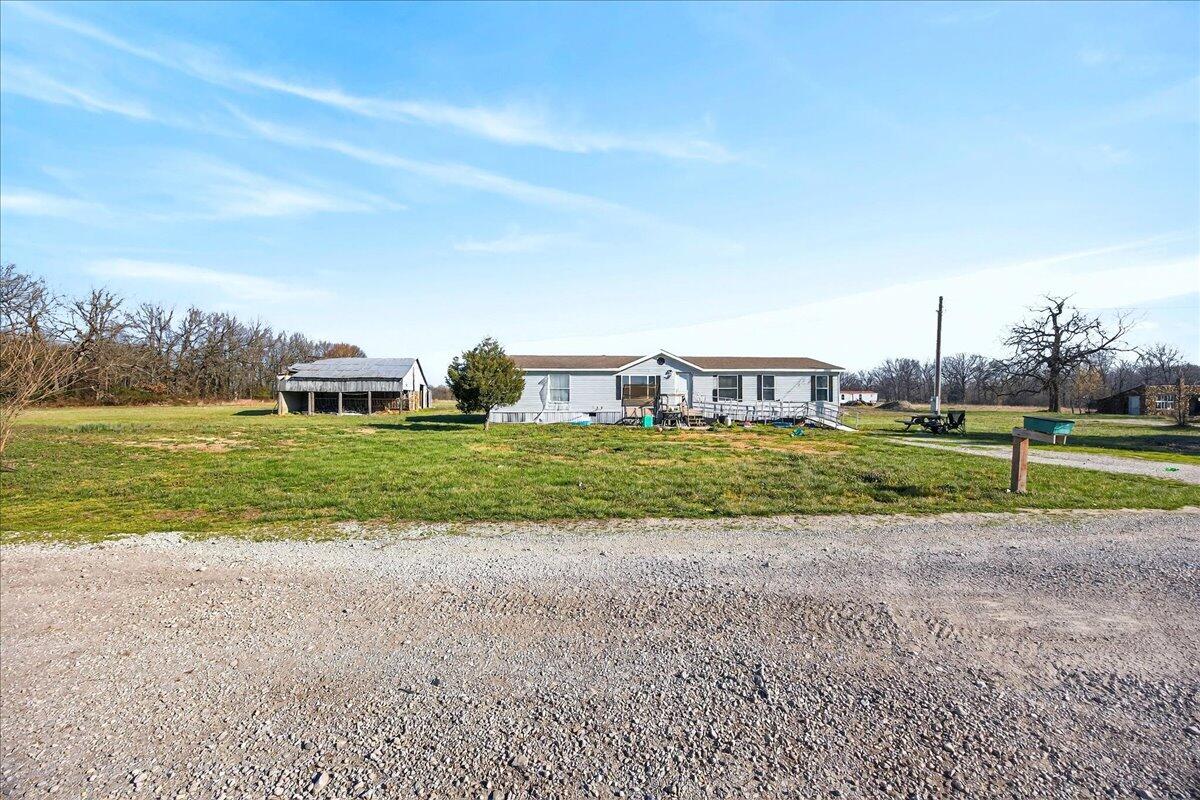4196 Coyote Drive Property Photo 5
