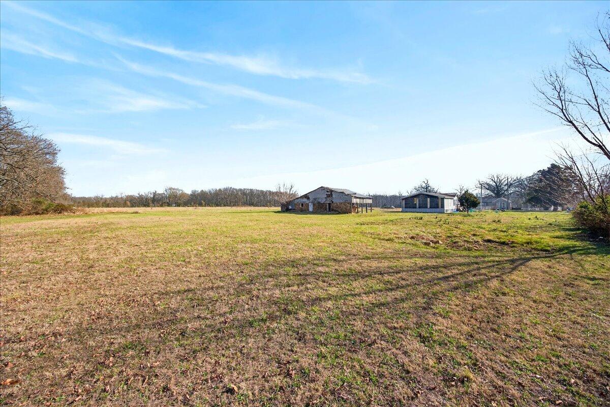 4196 Coyote Drive Property Photo 7