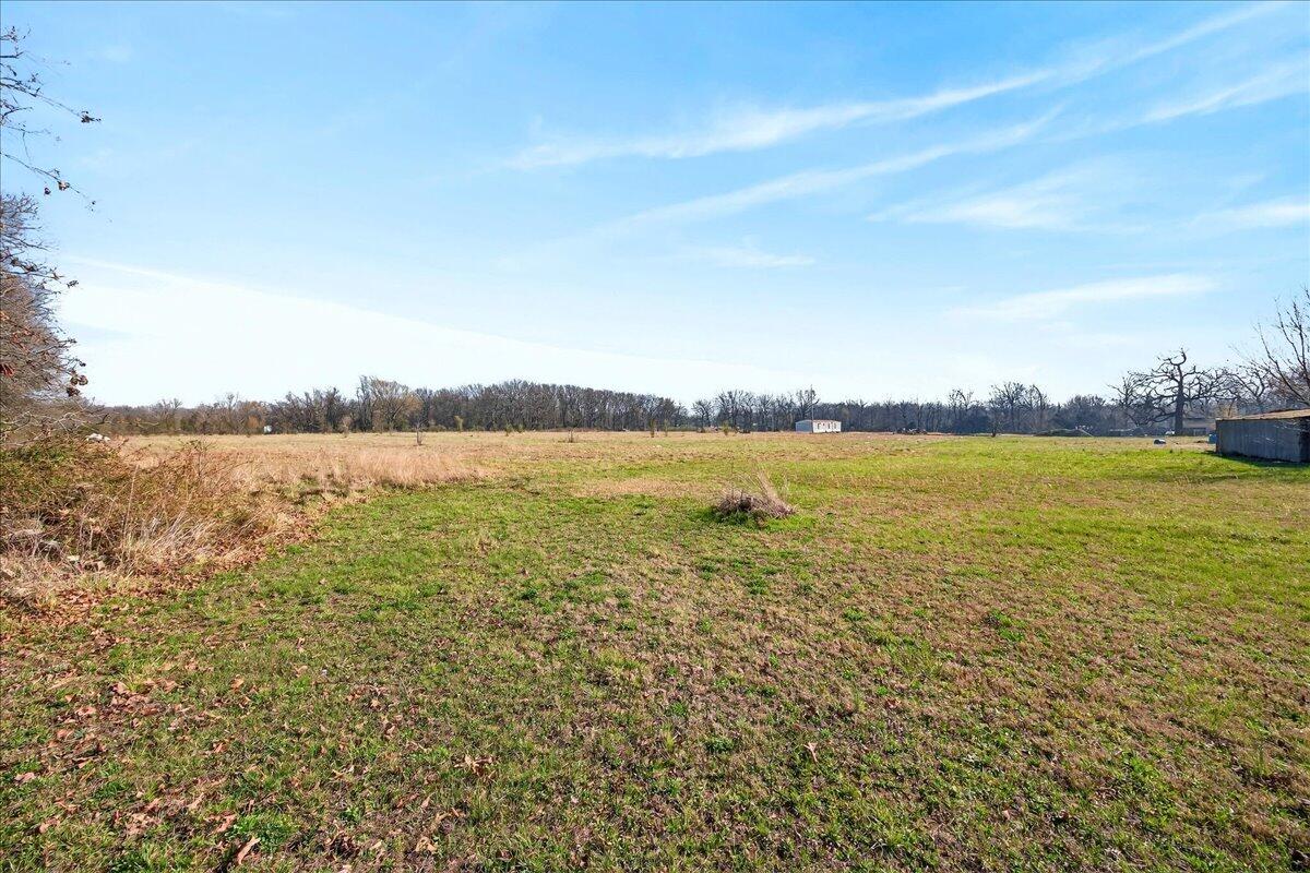 4196 Coyote Drive Property Photo 8