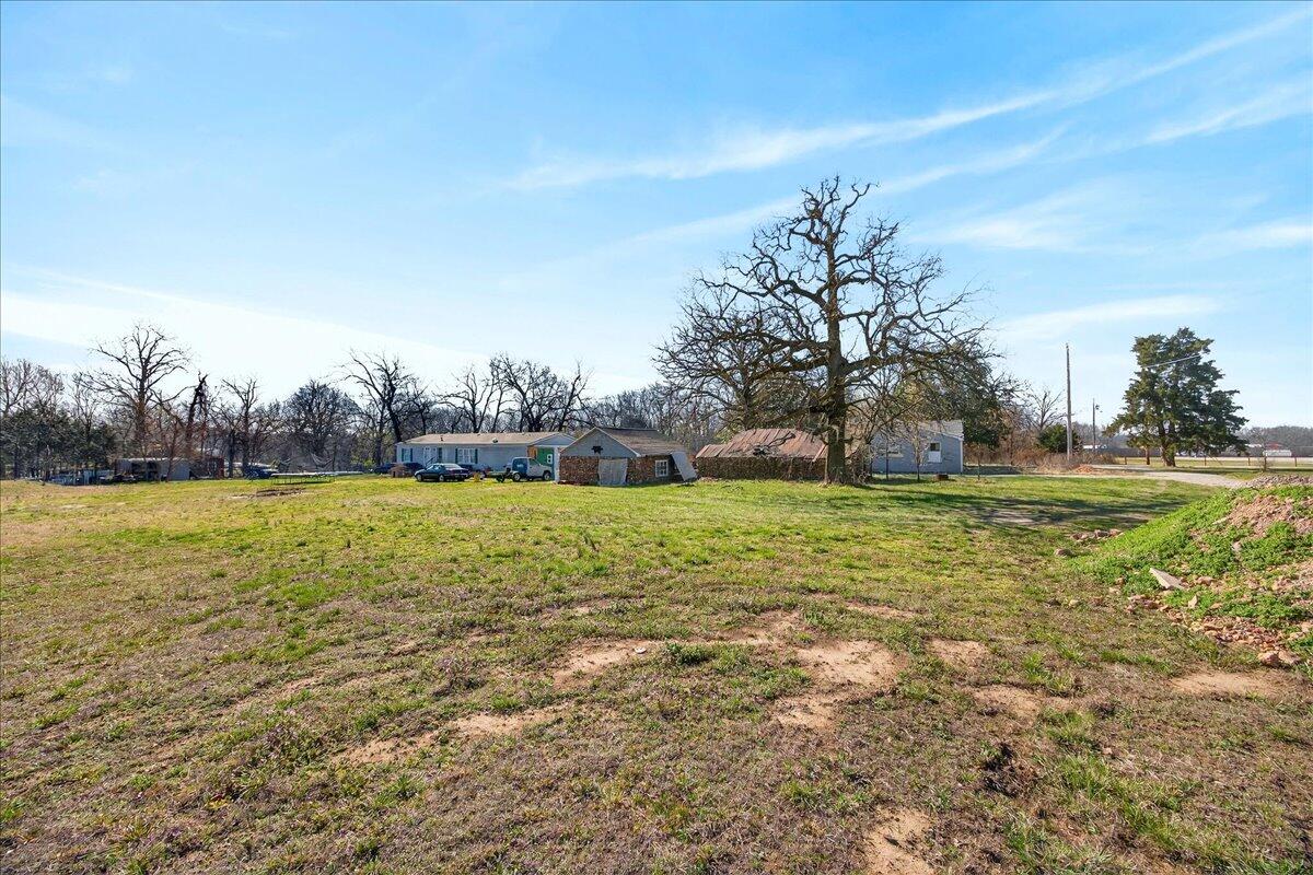 4196 Coyote Drive Property Photo 15