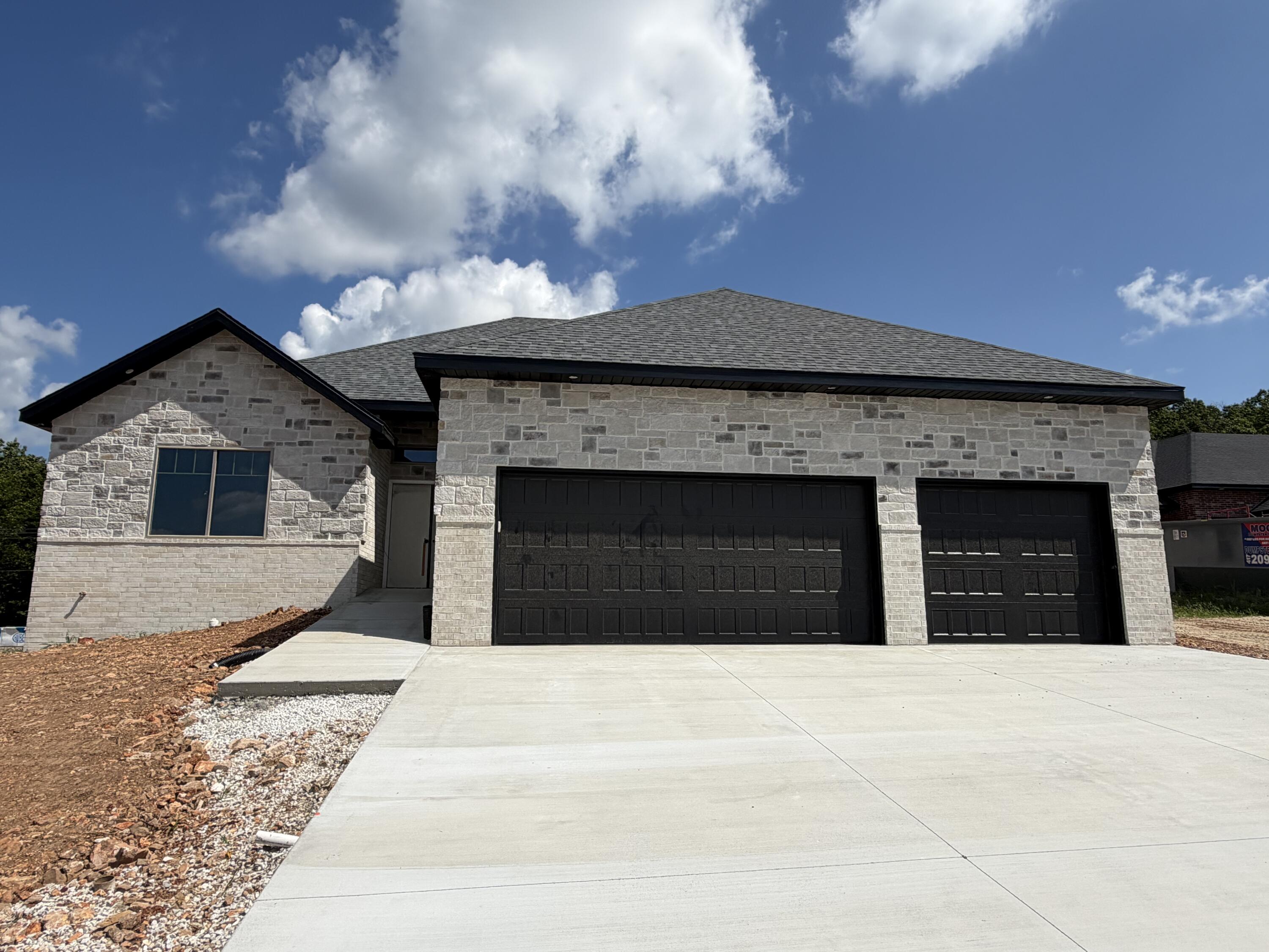 1765 West Gaslight Drive Property Photo 1