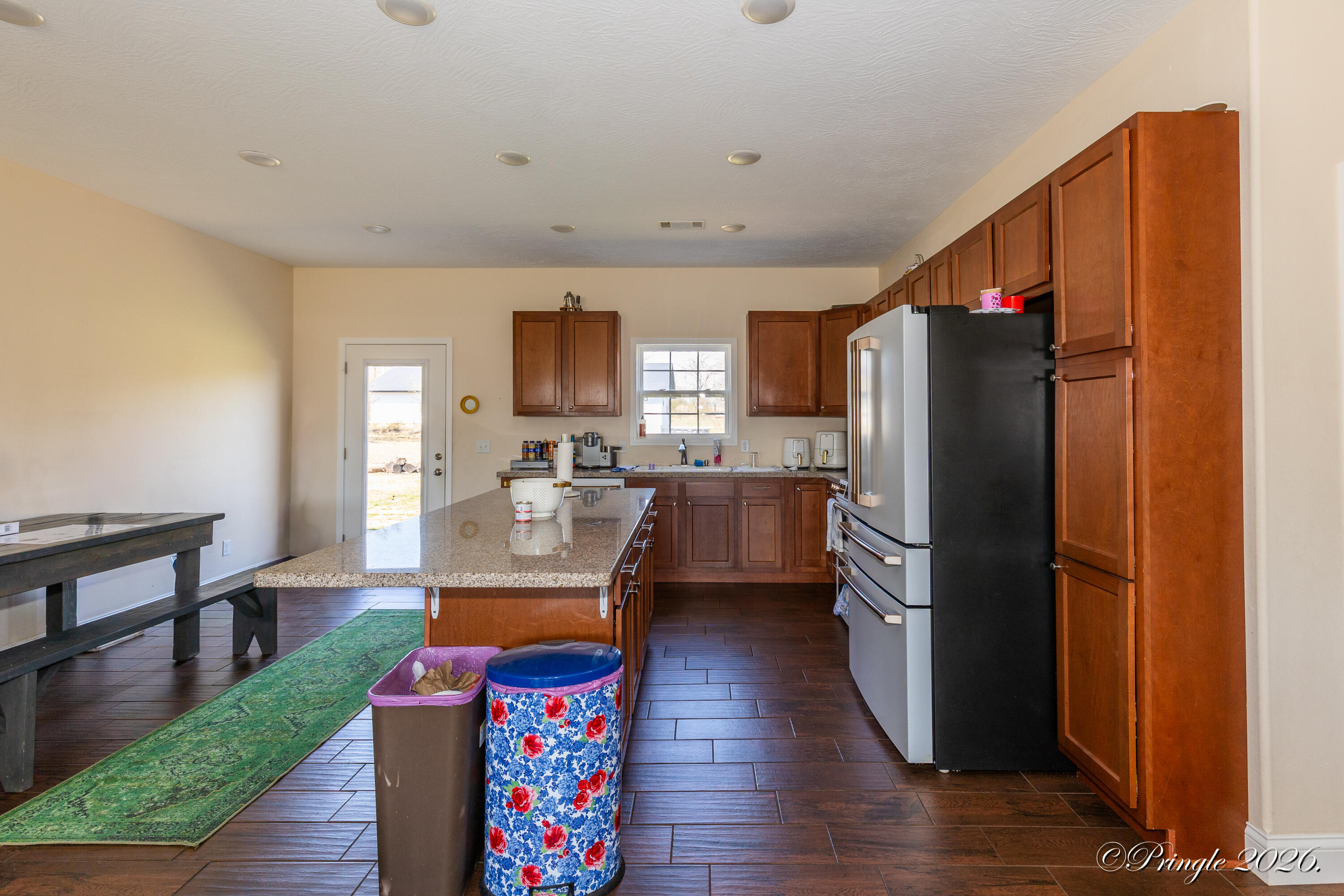 9648 Private Road 6543 Road Property Photo 11