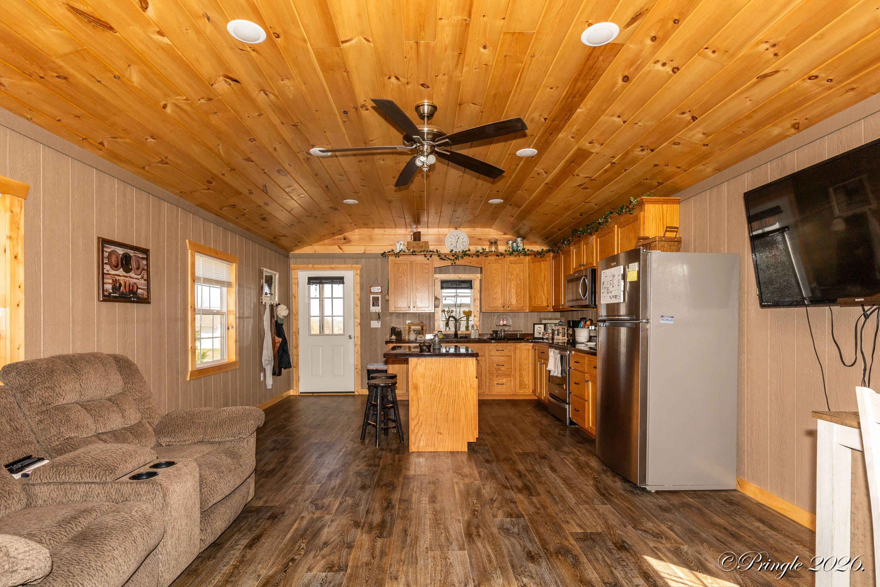 9648 Private Road 6543 Road Property Photo 43