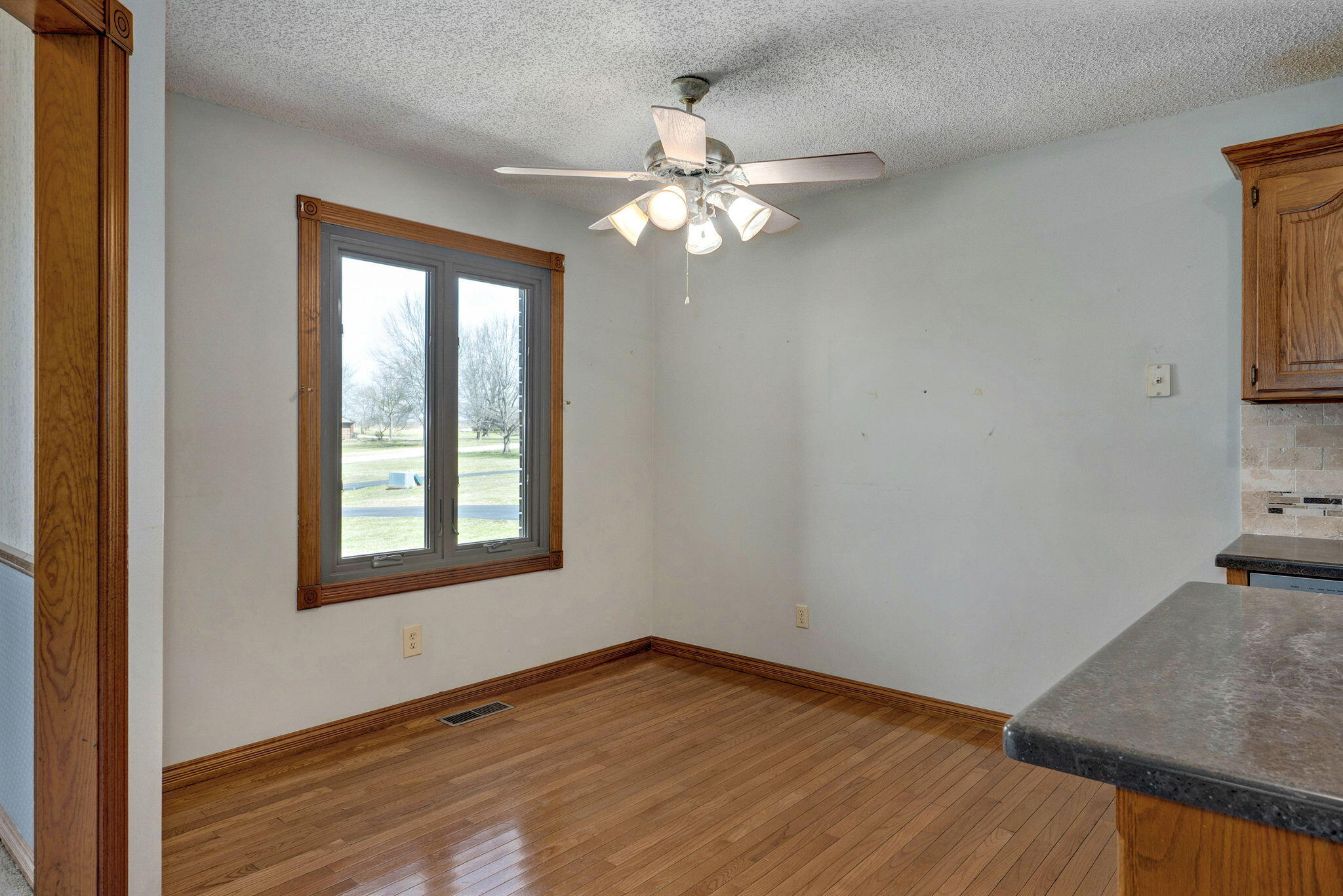 1476 East Peartree Drive Property Photo 13