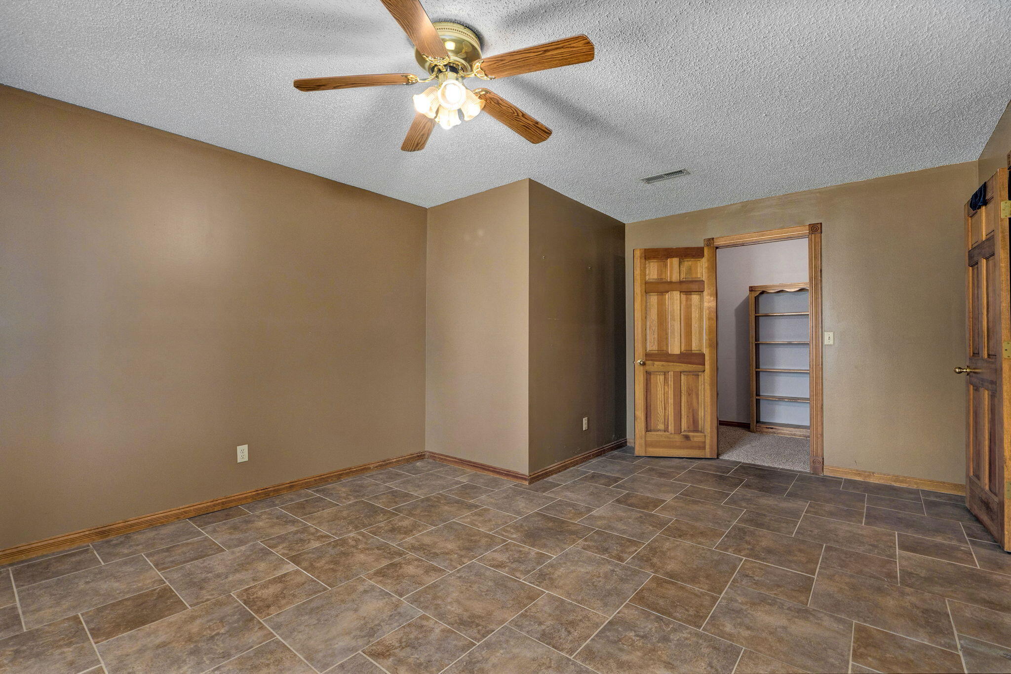 1476 East Peartree Drive Property Photo 45