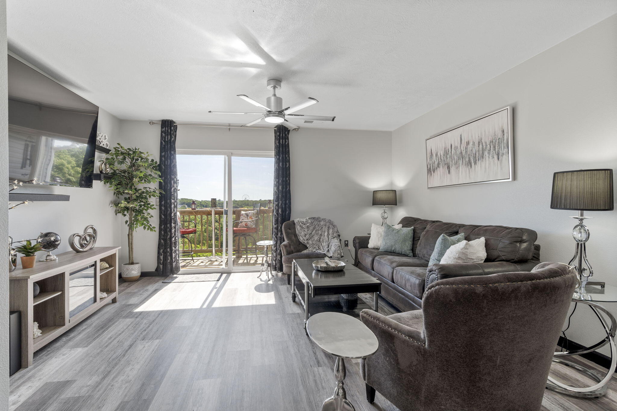 2915 Vineyards Parkway 6 Property Photo 10