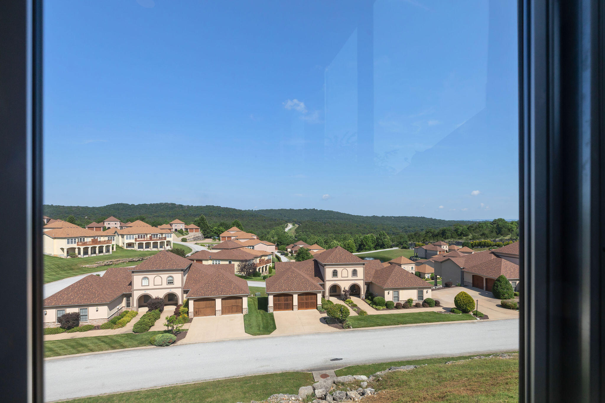 185 Stoney Pointe Drive Property Photo 34