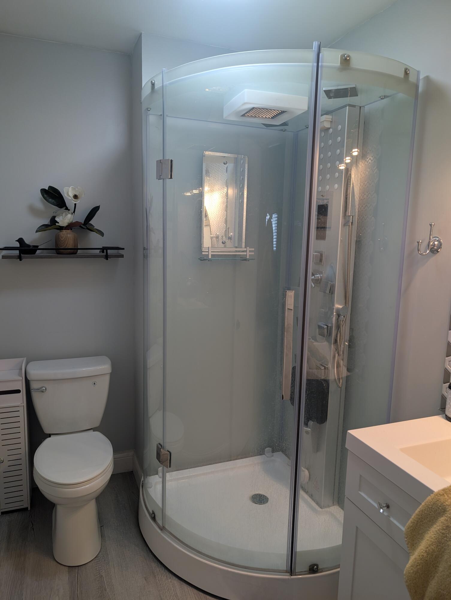 1098 Jupiter Road Property Photo 16