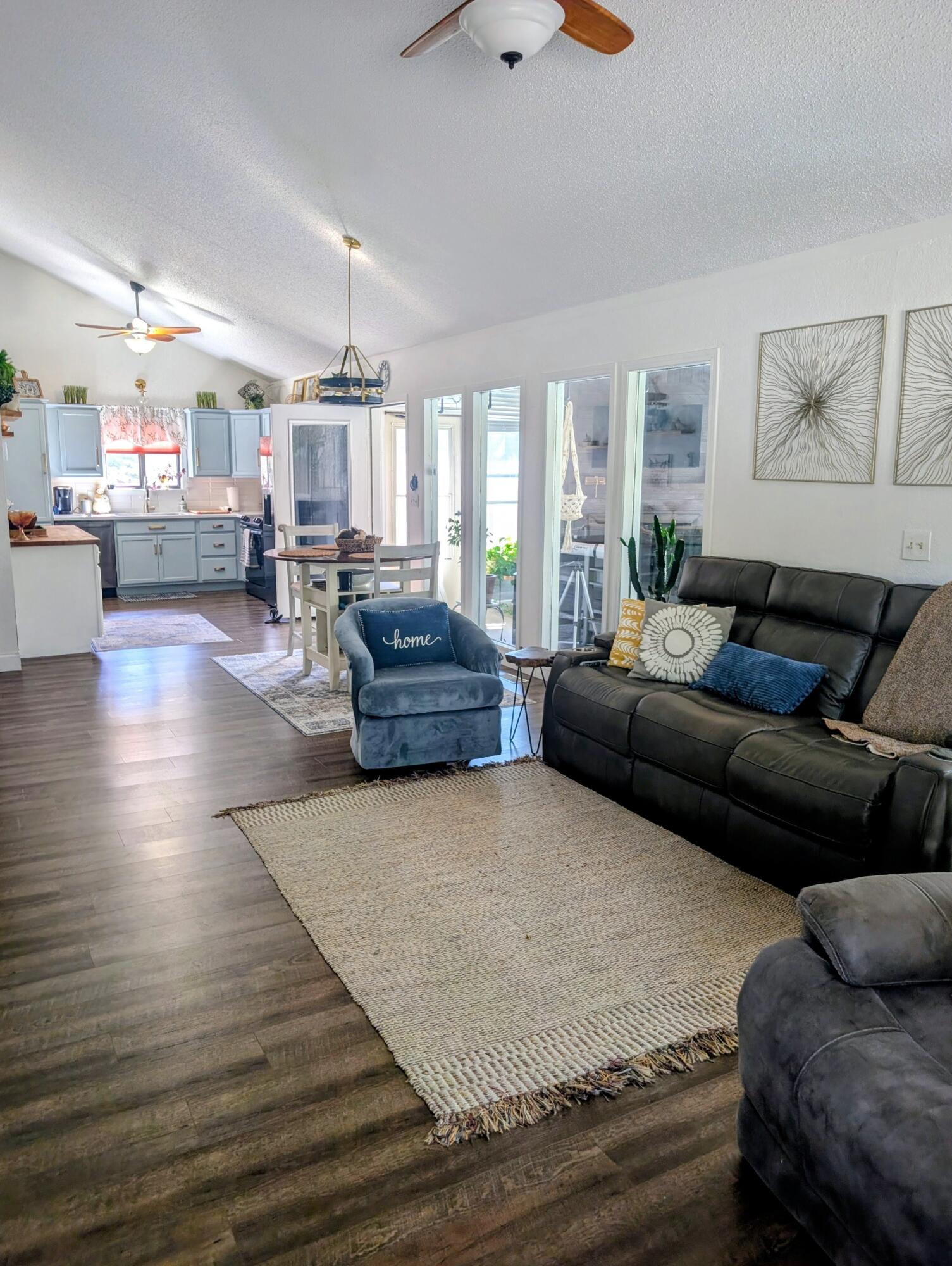 1098 Jupiter Road Property Photo 26