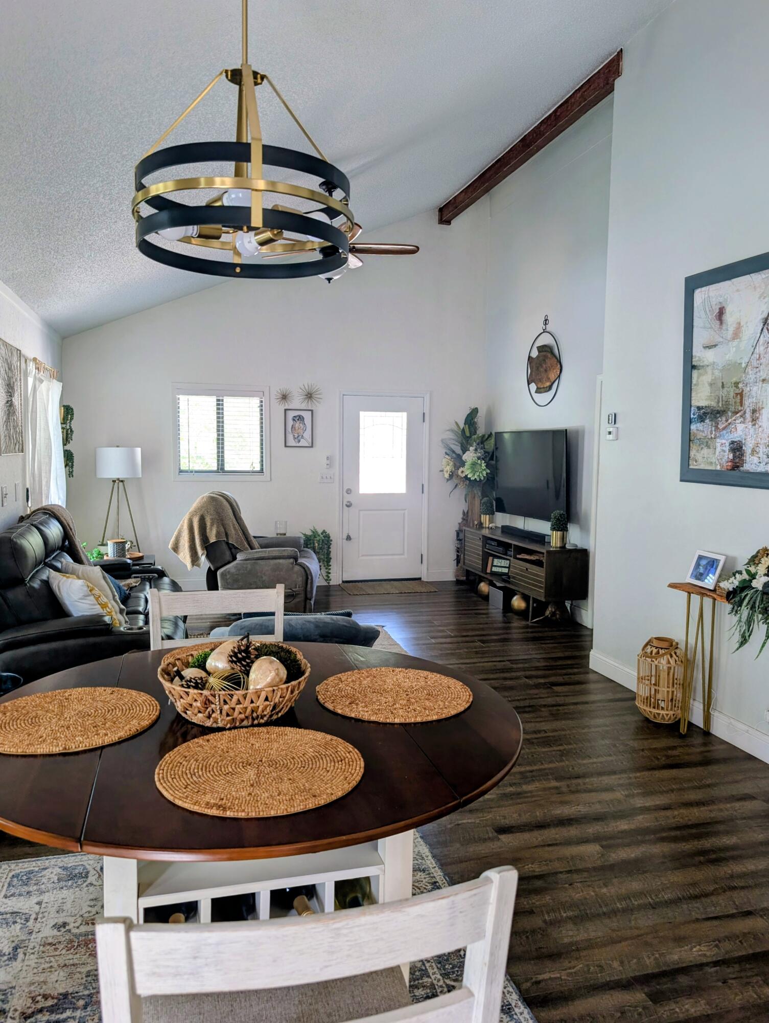1098 Jupiter Road Property Photo 28