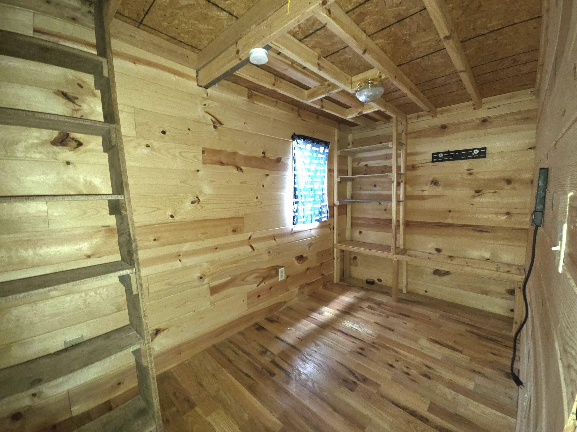 2280 East 360th Road Property Photo 5