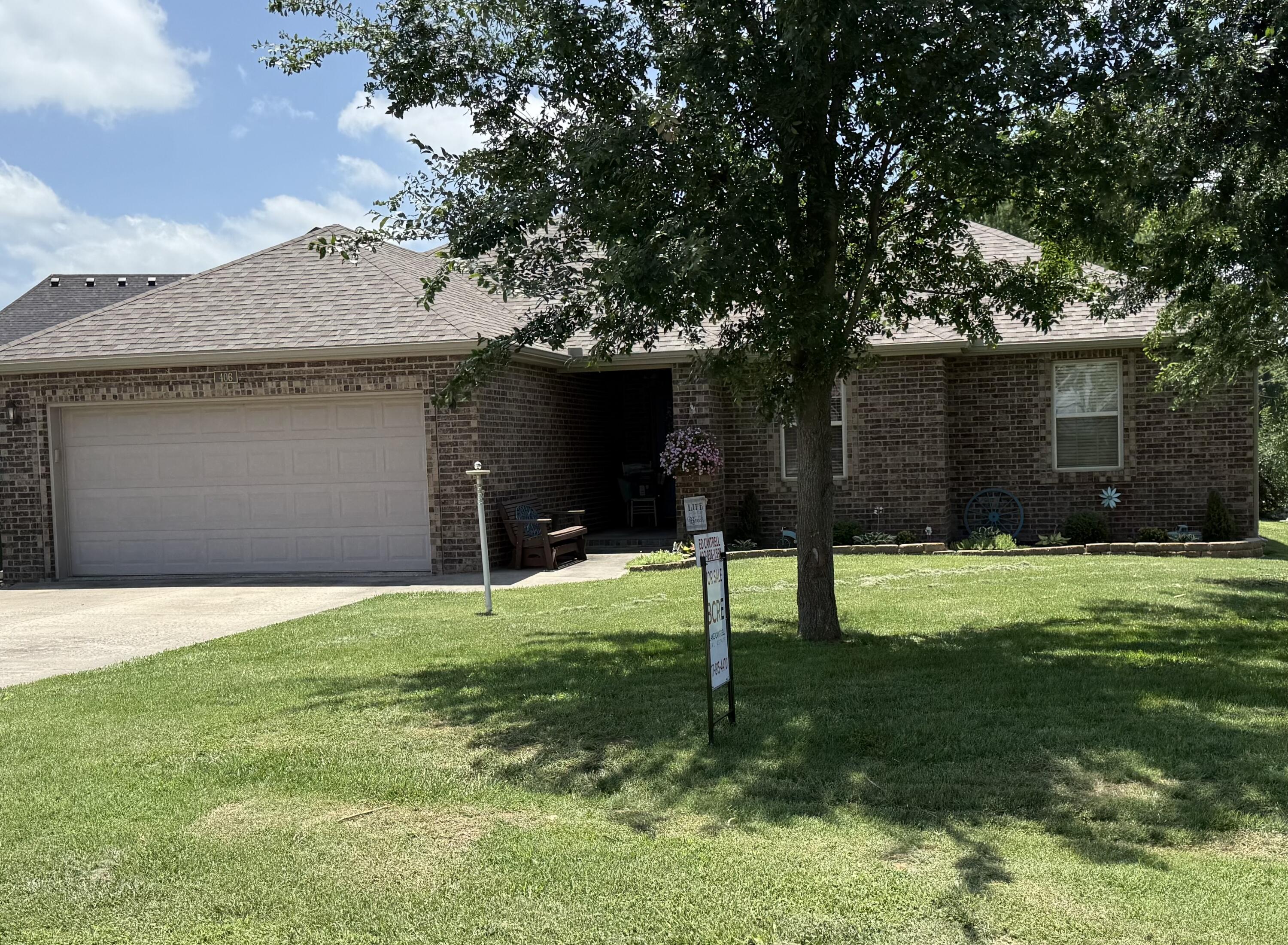 406 Todd Lane Property Photo 6