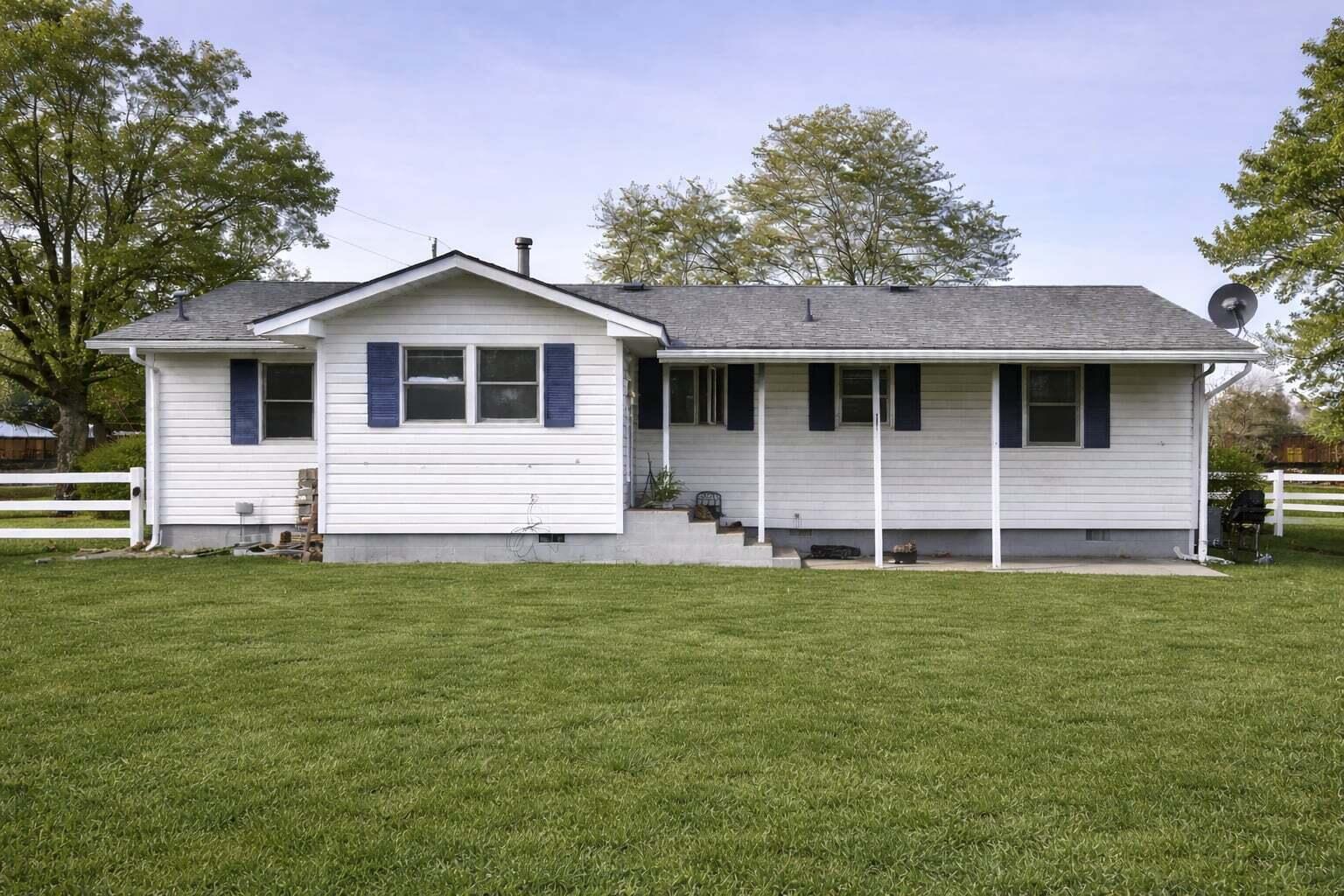 812 Alberta Street Property Photo 2
