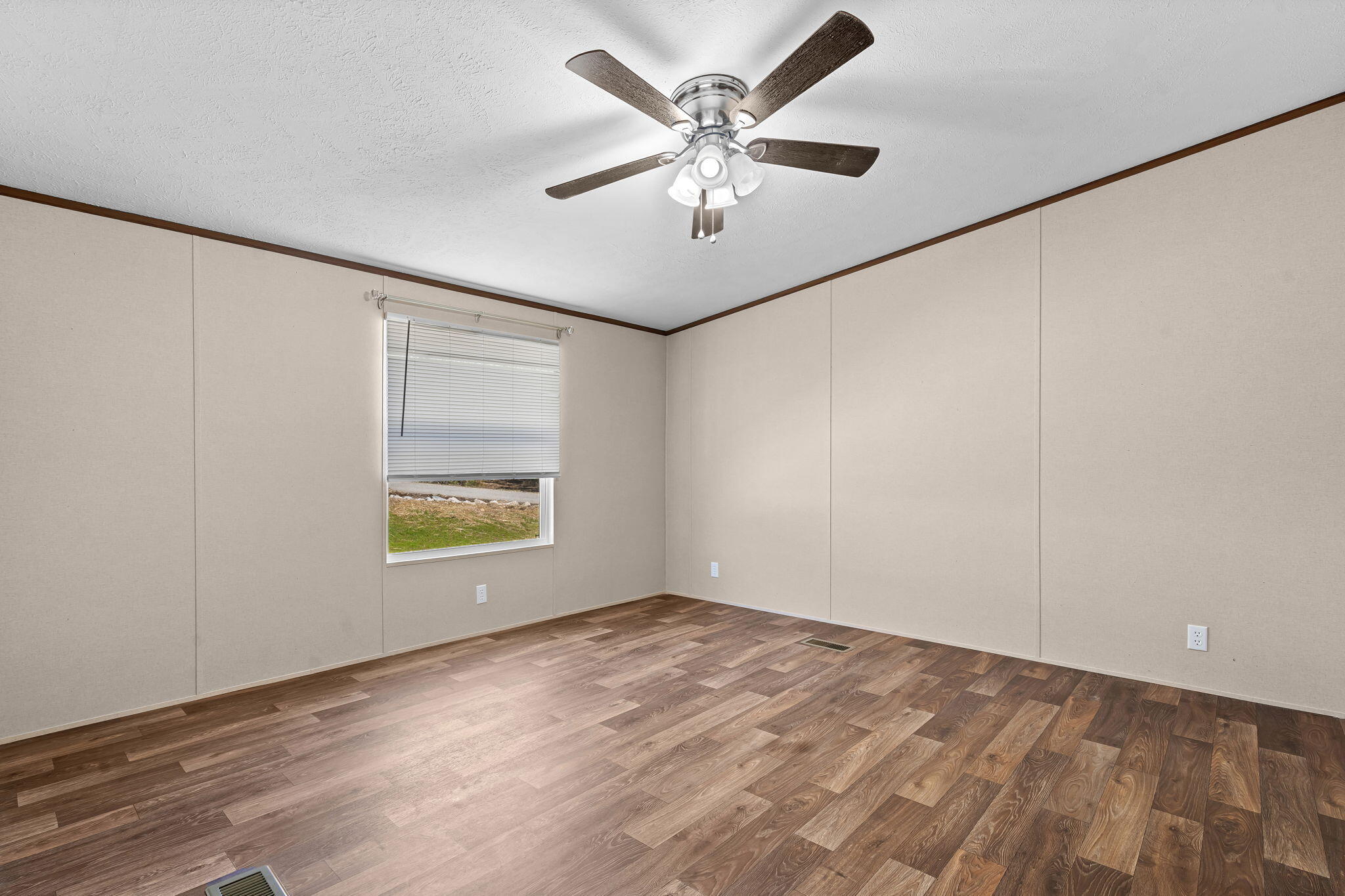 145 Grand Avenue Property Photo 16