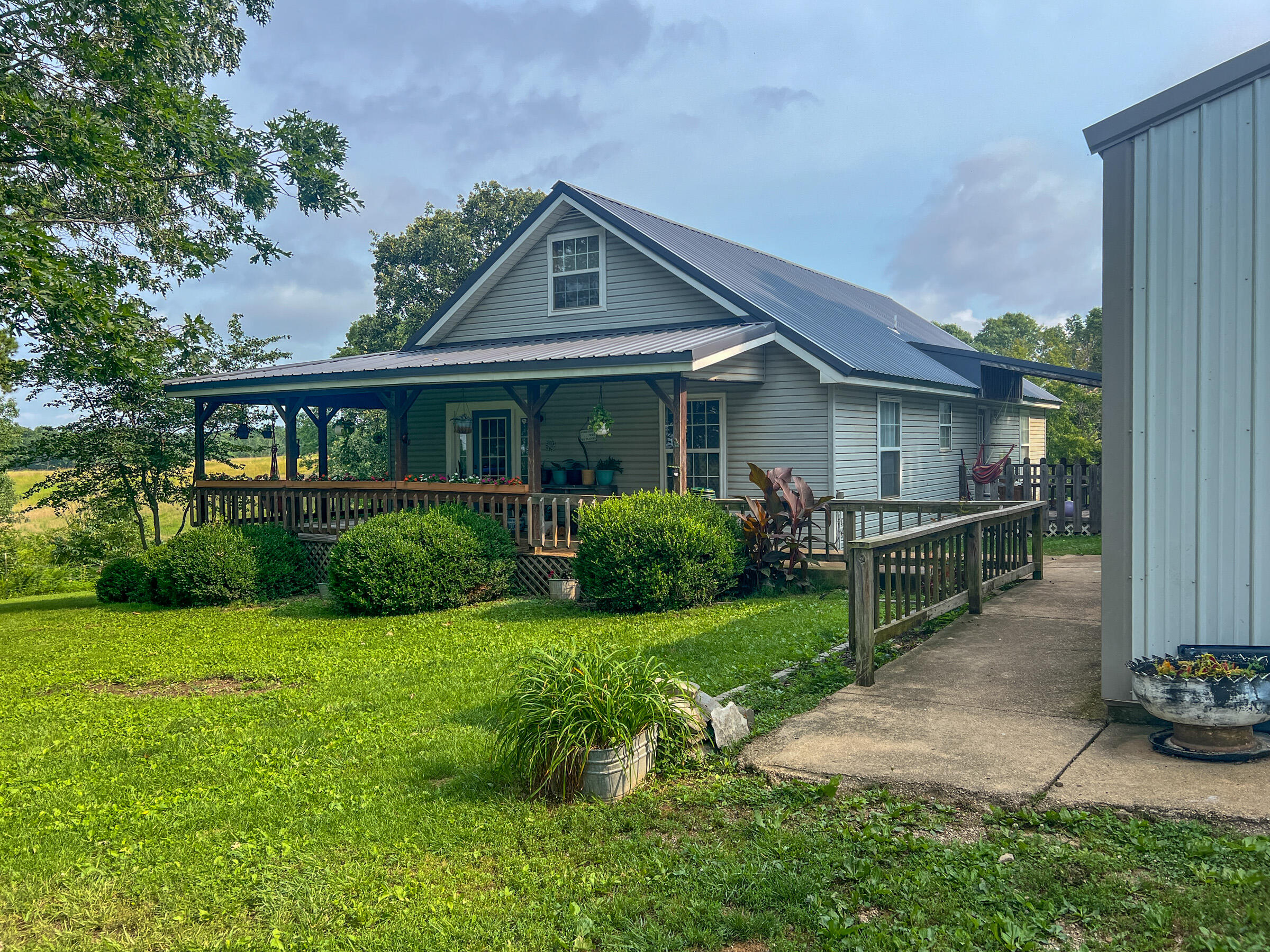 000 Rural Route 1 Box 565 Property Photo 2